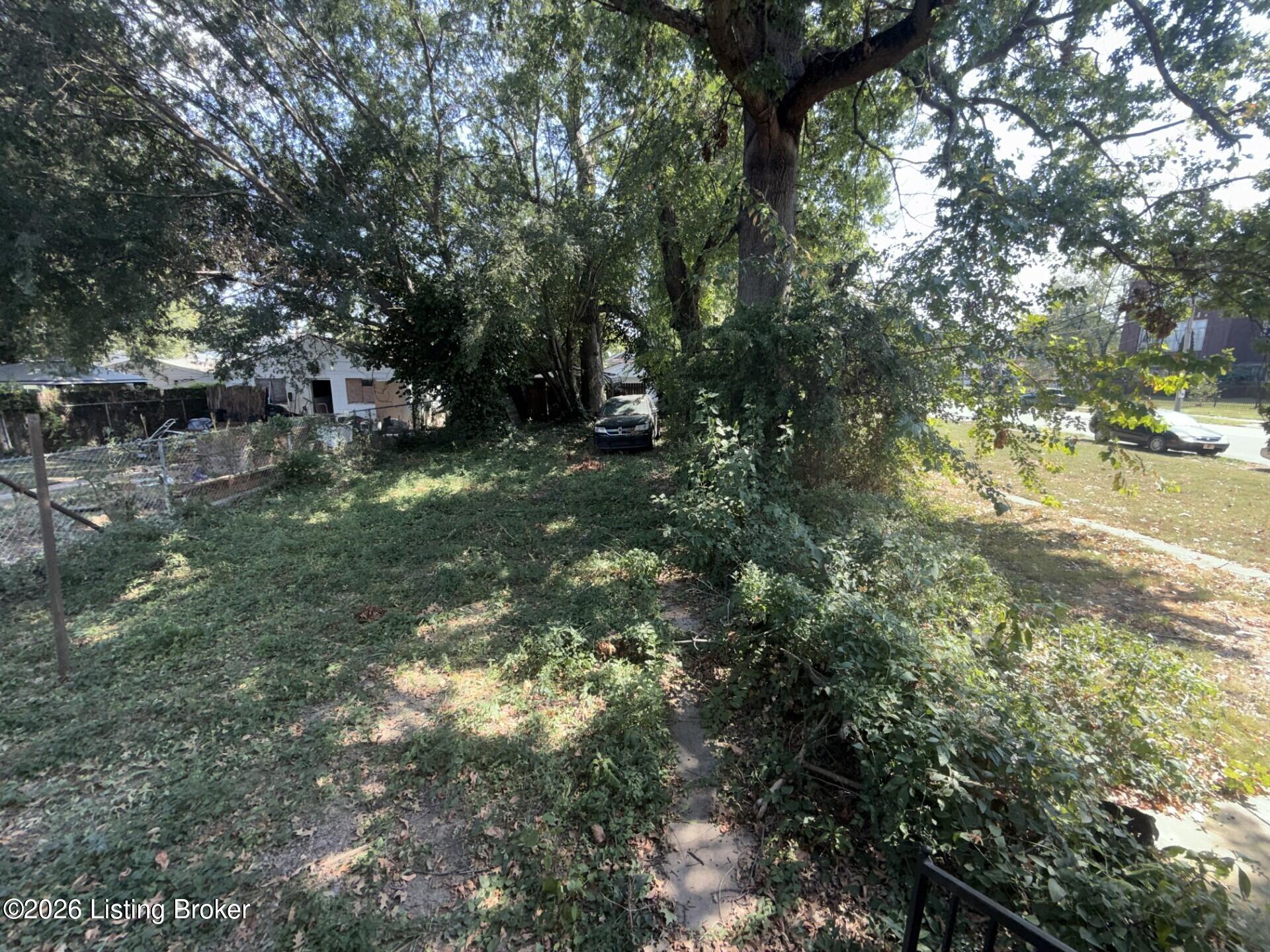835 S 41st St Property Photo 8