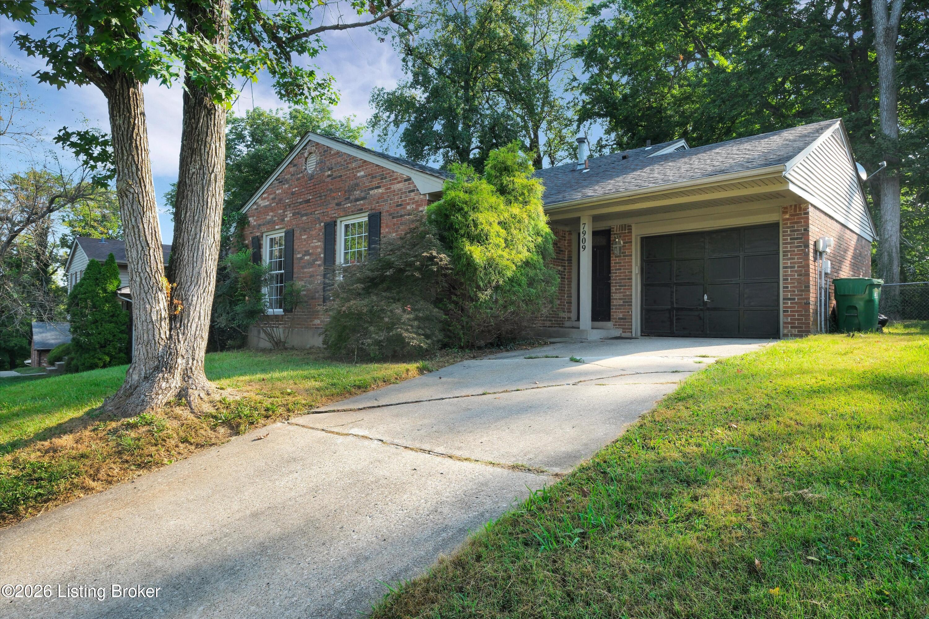 7909 Mary Sue Dr Property Photo 1