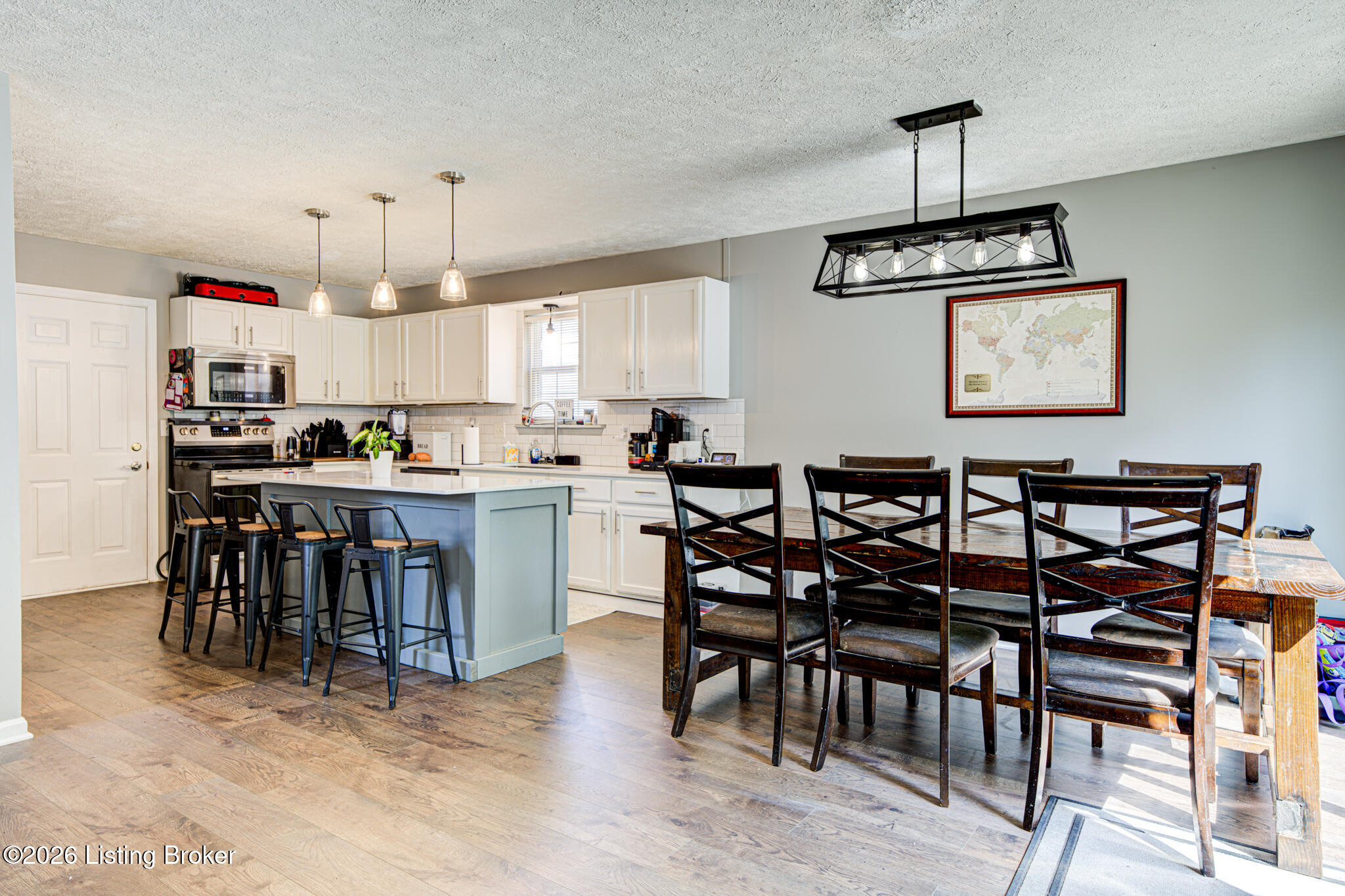 6514 Bridleview Cir Property Photo 9