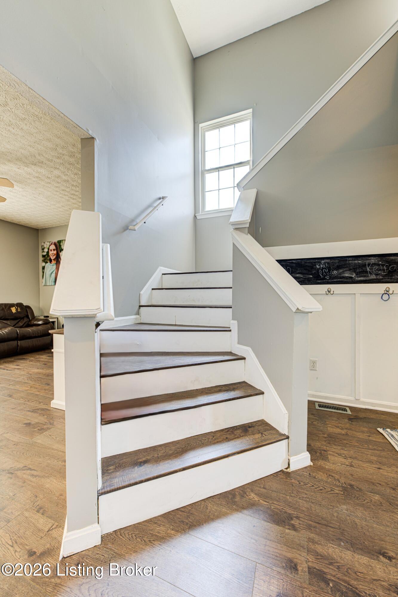 6514 Bridleview Cir Property Photo 14