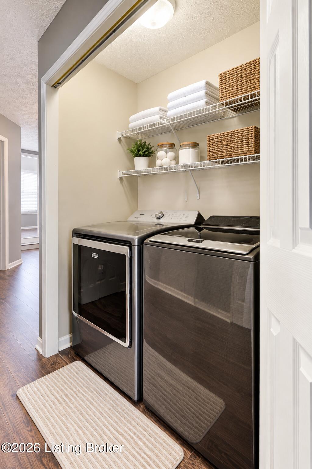 6514 Bridleview Cir Property Photo 25
