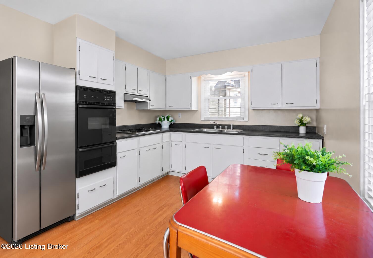 3237 Taylor Blvd Property Photo 10