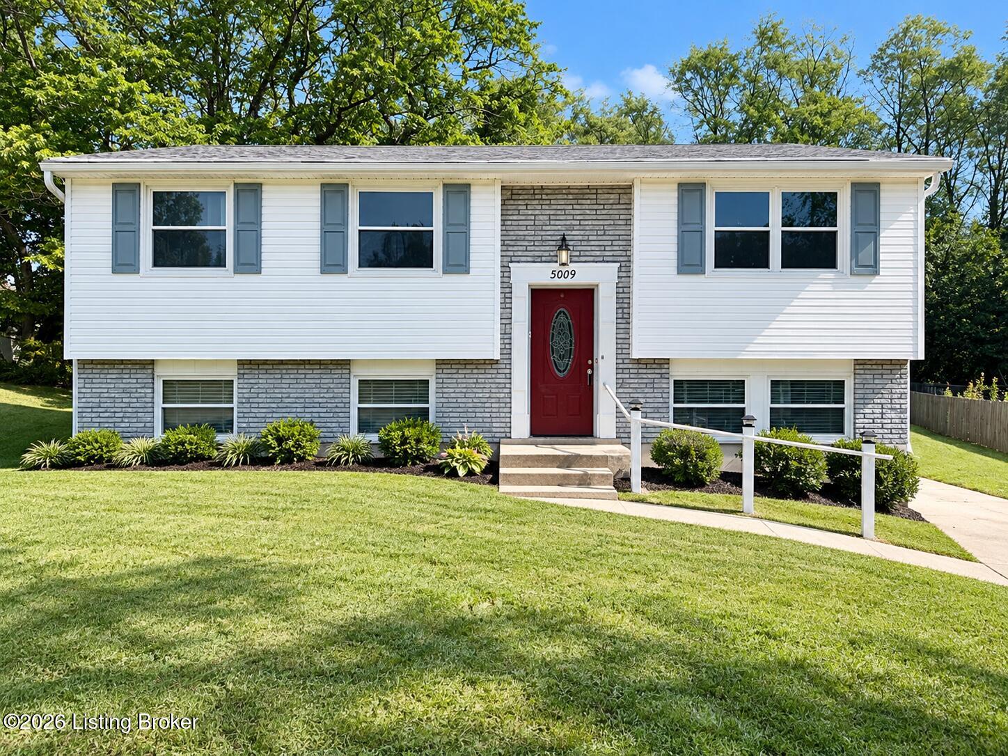 5009 Winding Spring Pl Property Photo 1