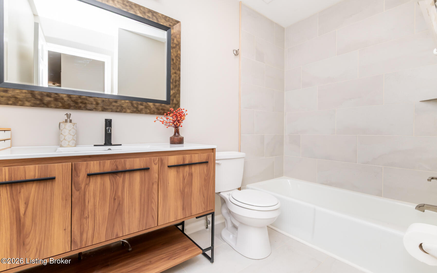 4010 Hayfield Way Property Photo 44