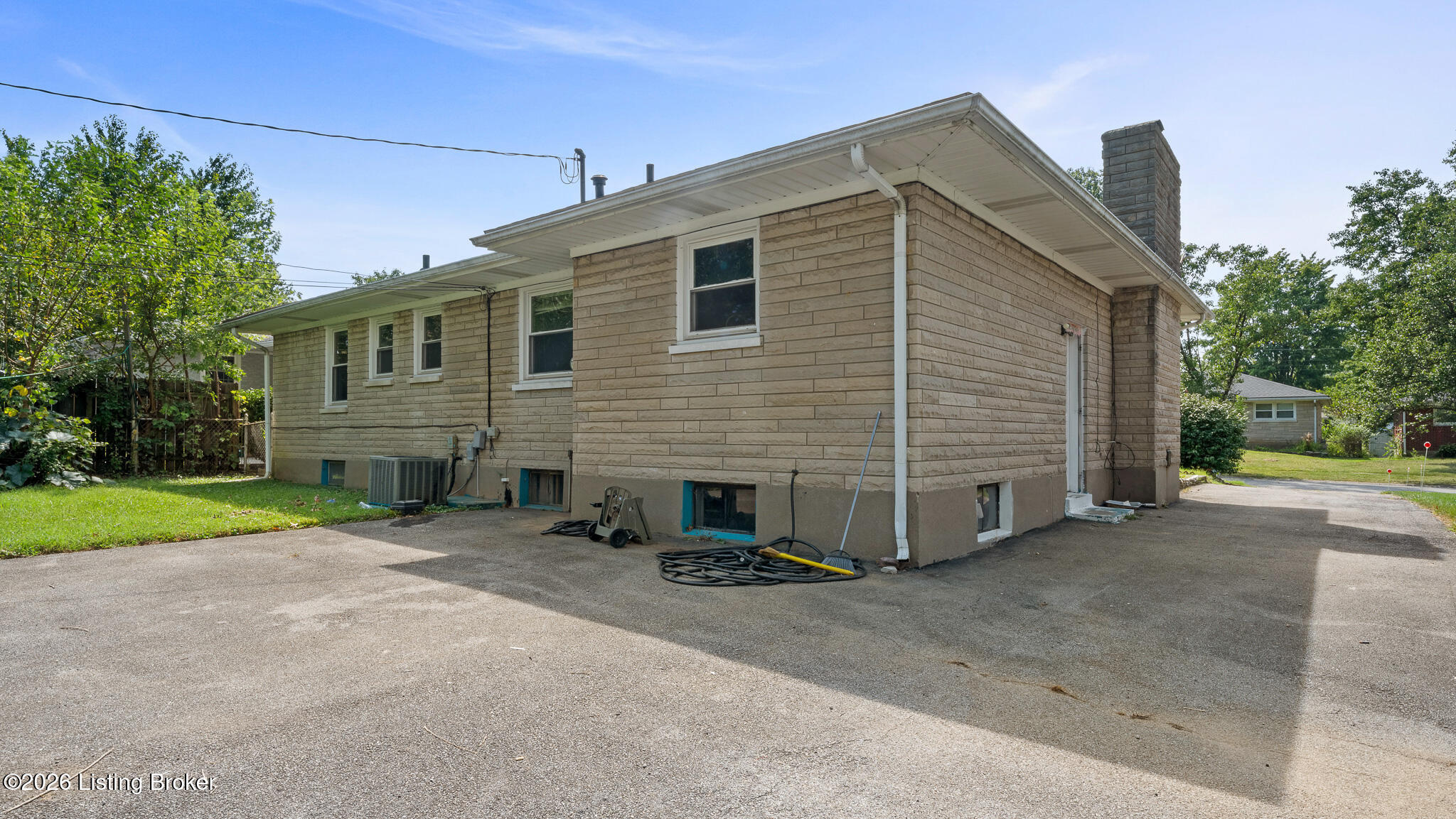 2904 Dale Ann Dr Property Photo 24