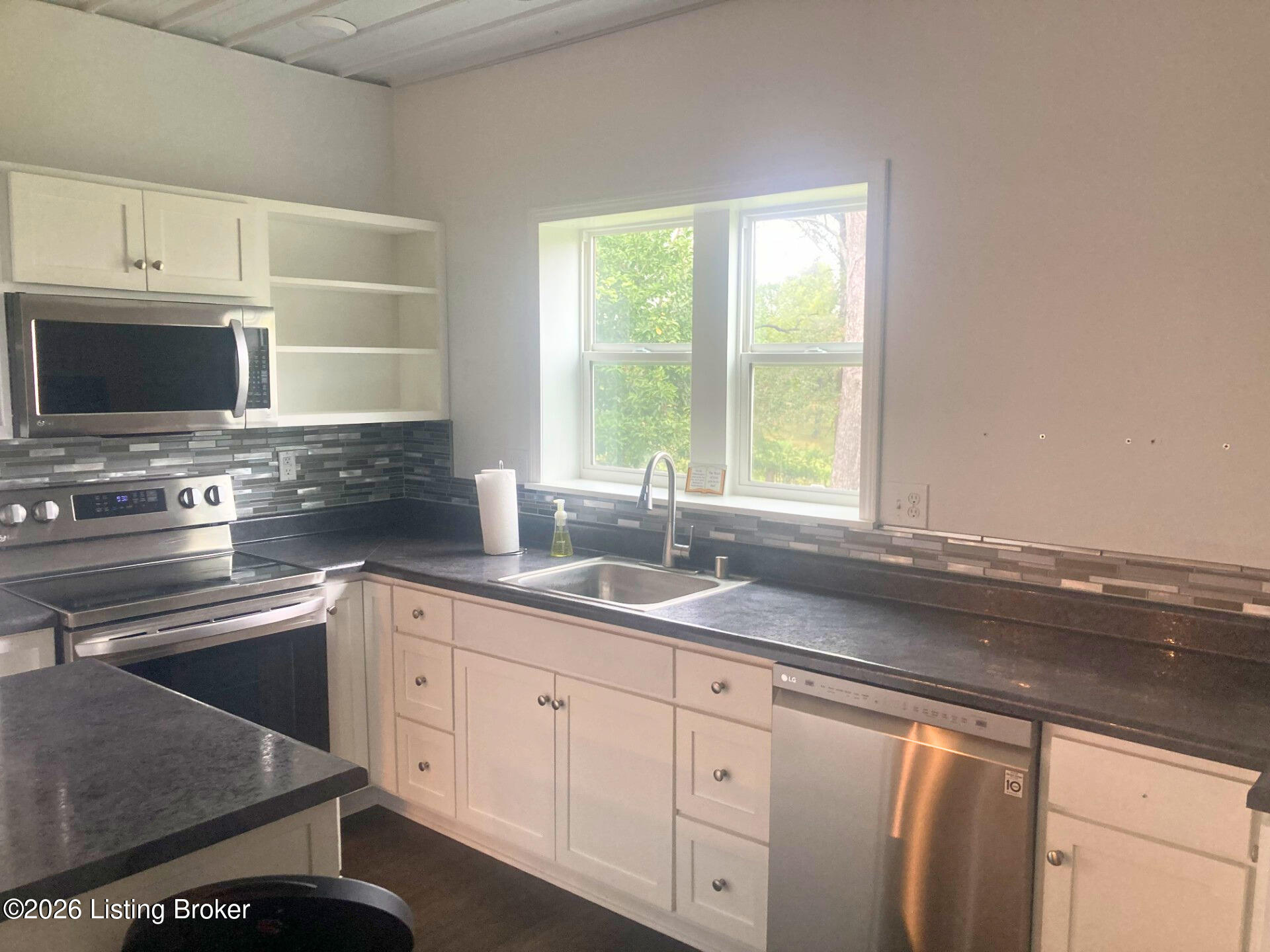 480 Nat Rogers Rd Property Photo 27