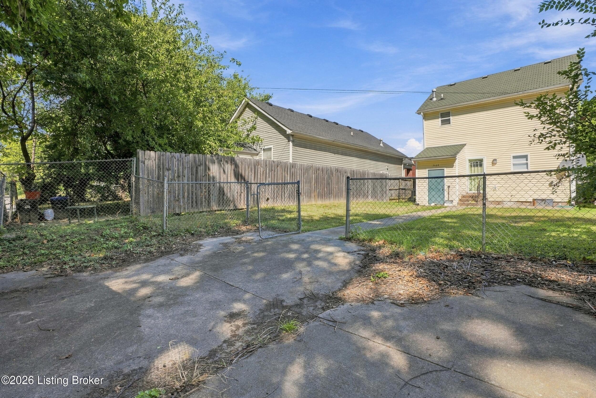 1664 Hale Ave Property Photo 16