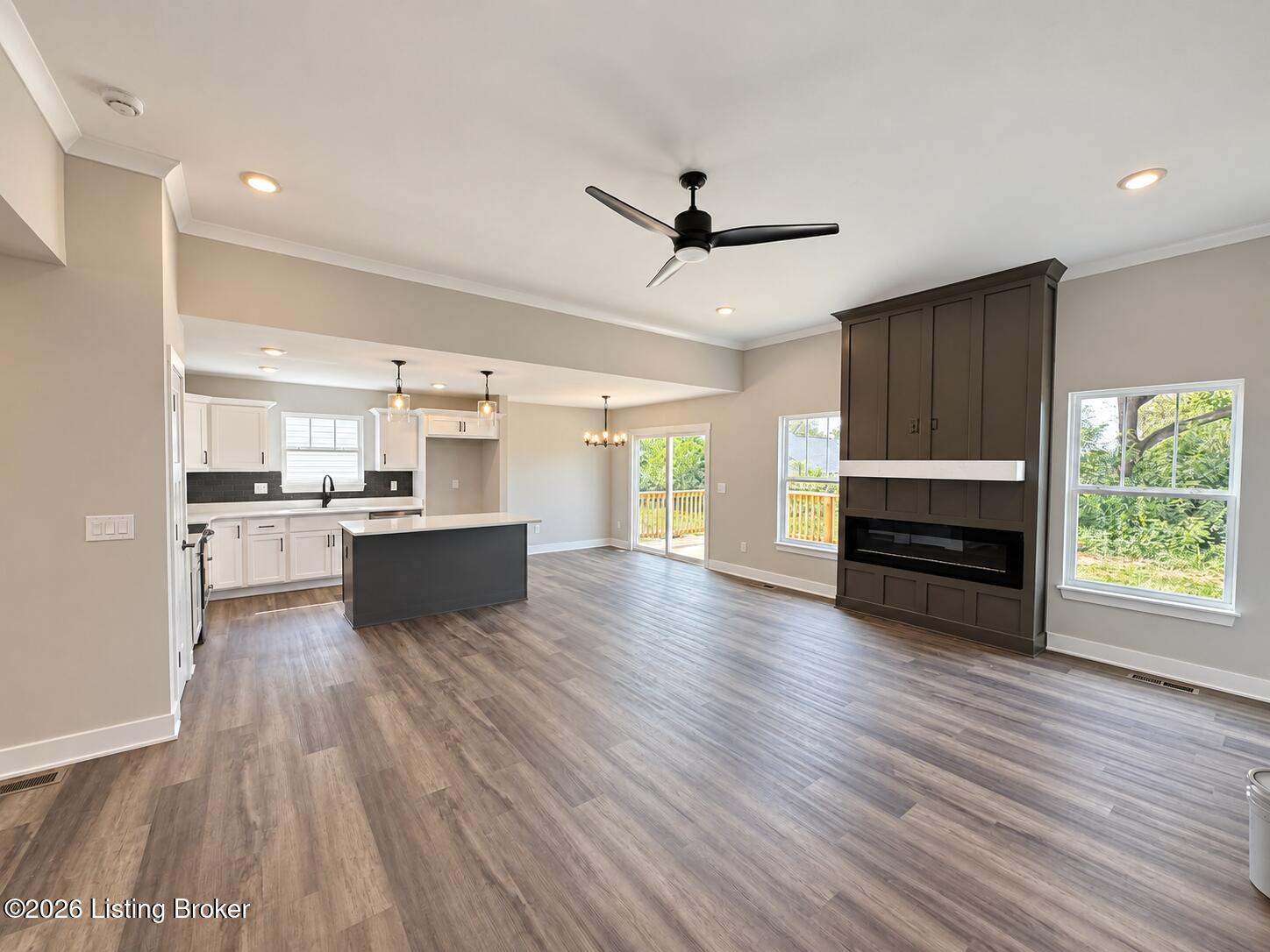 2767 Abby Wds Dr Property Photo 5
