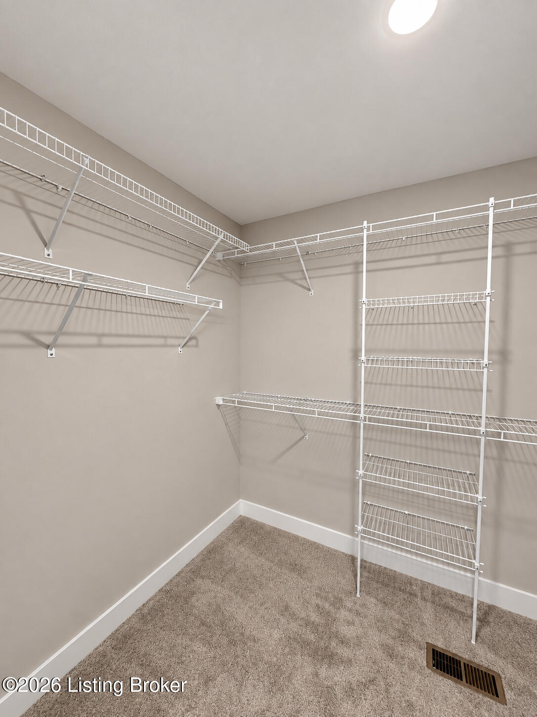 2767 Abby Wds Dr Property Photo 13