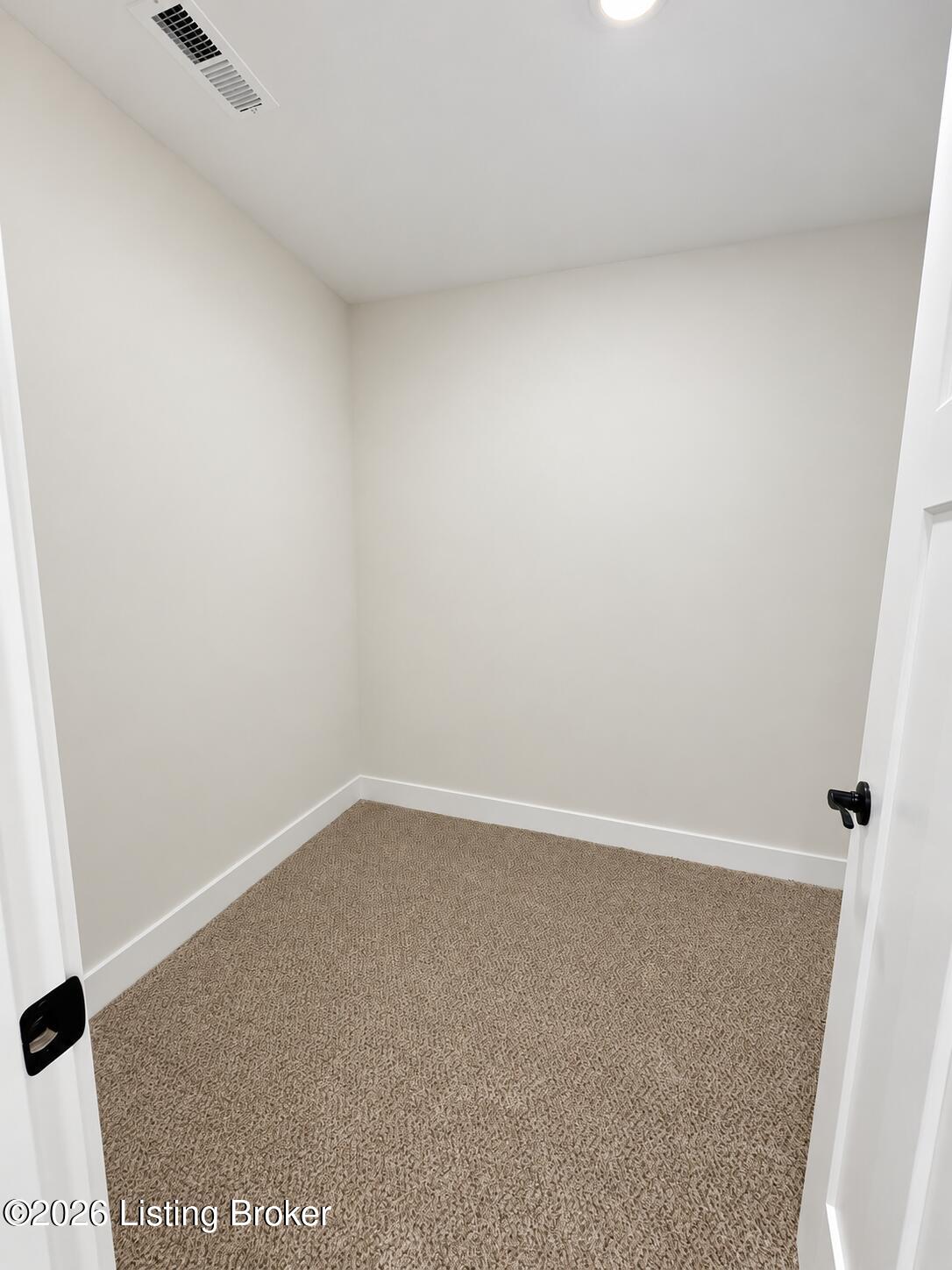 2767 Abby Wds Dr Property Photo 14