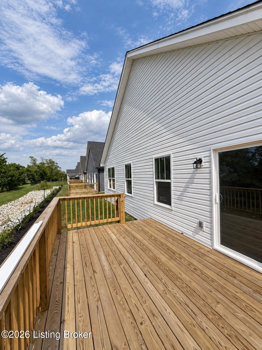2767 Abby Wds Dr Property Photo 23