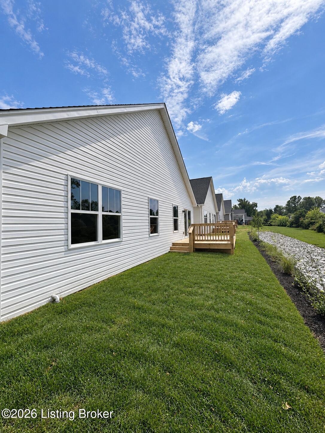 2767 Abby Wds Dr Property Photo 24