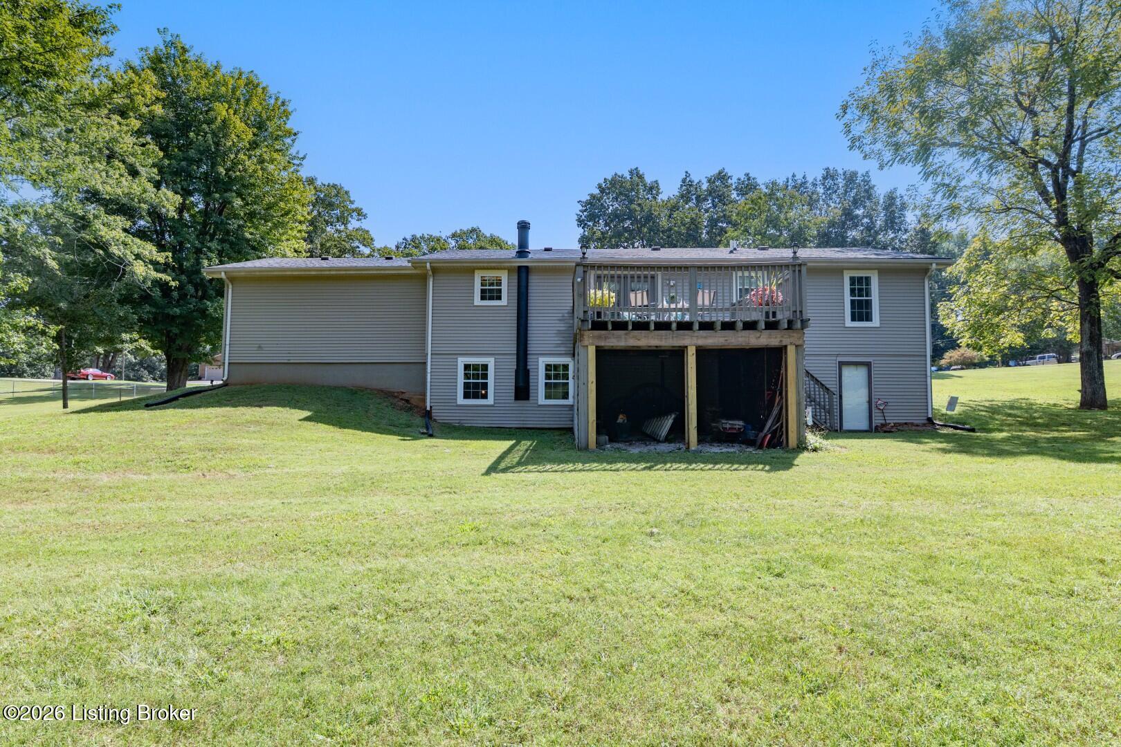900 Hickory Dr Property Photo 11