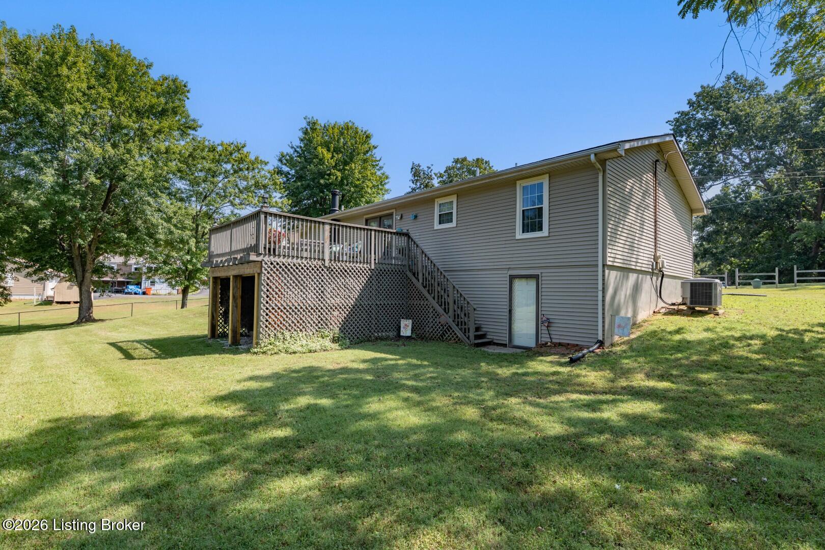 900 Hickory Dr Property Photo 14