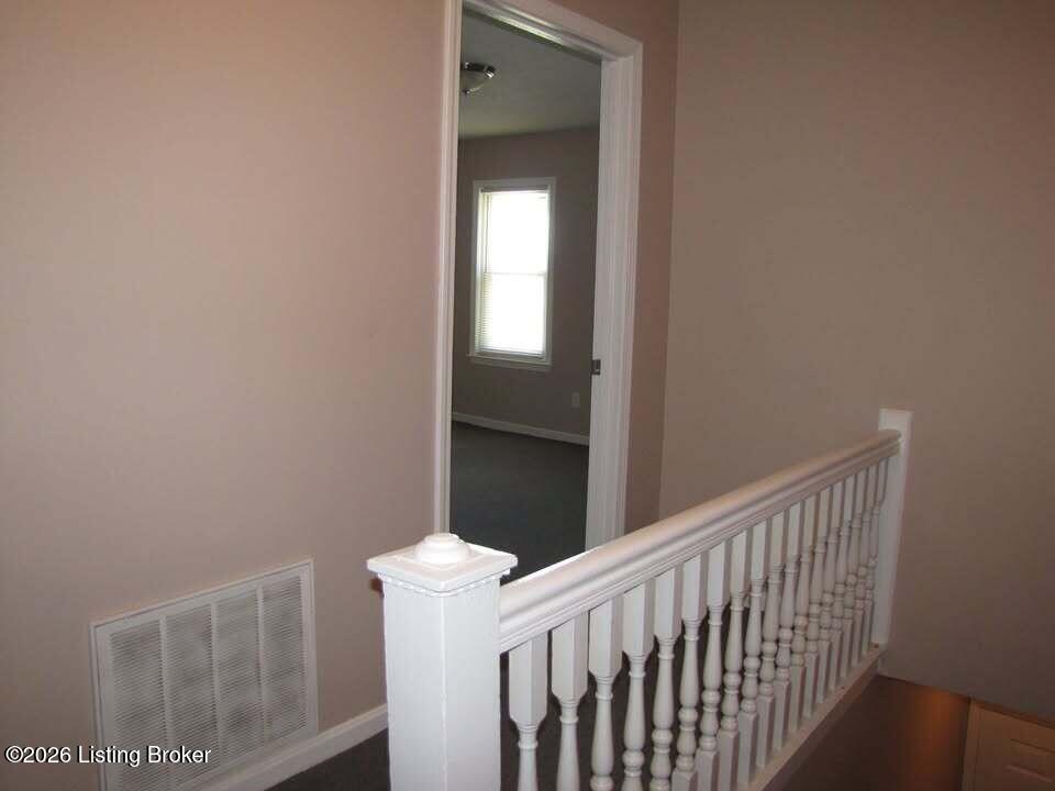 214 W Collins Ct Property Photo 7