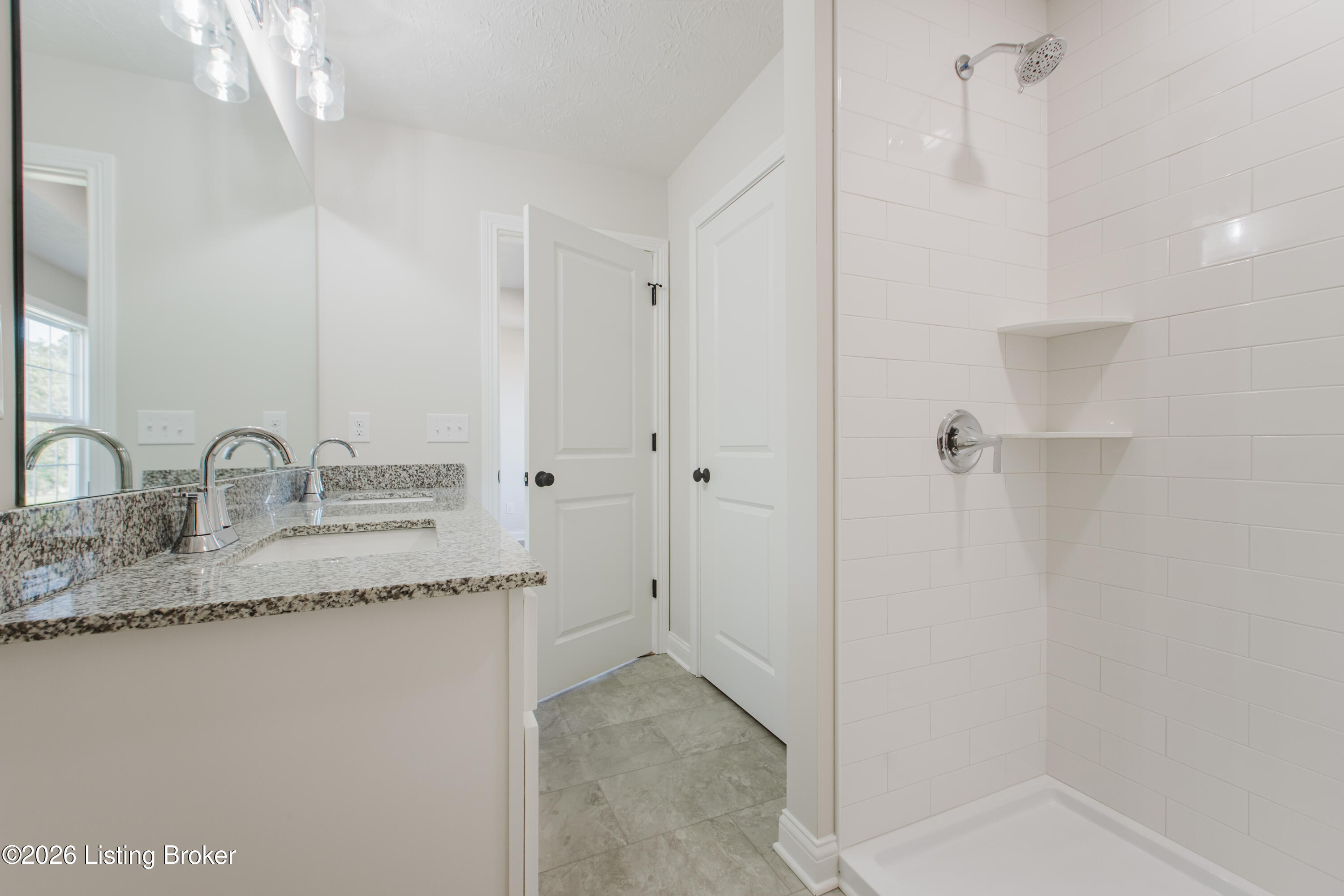 480 Cecil Ave Property Photo 16
