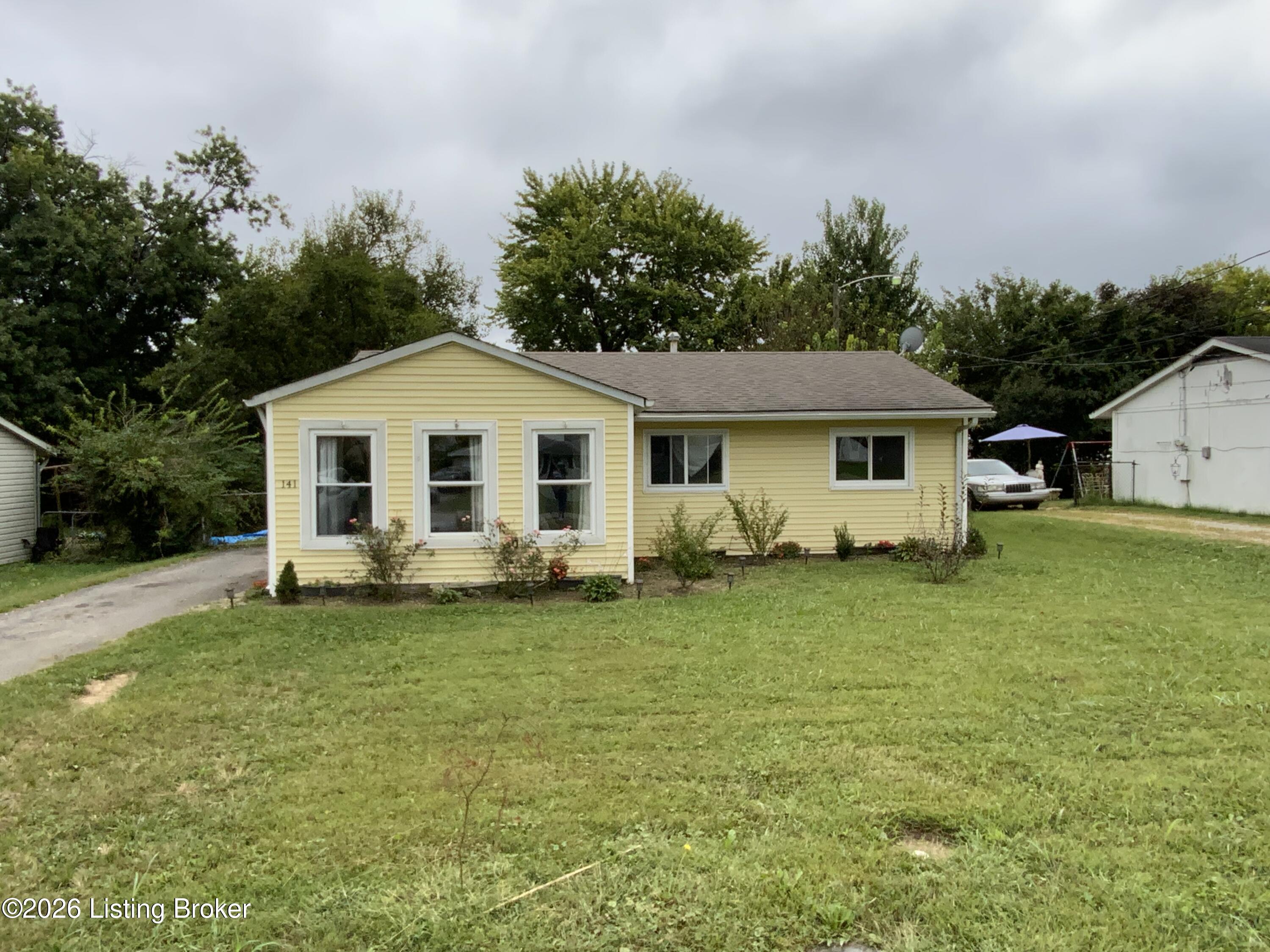 141 Meadowood Rd Property Photo 1