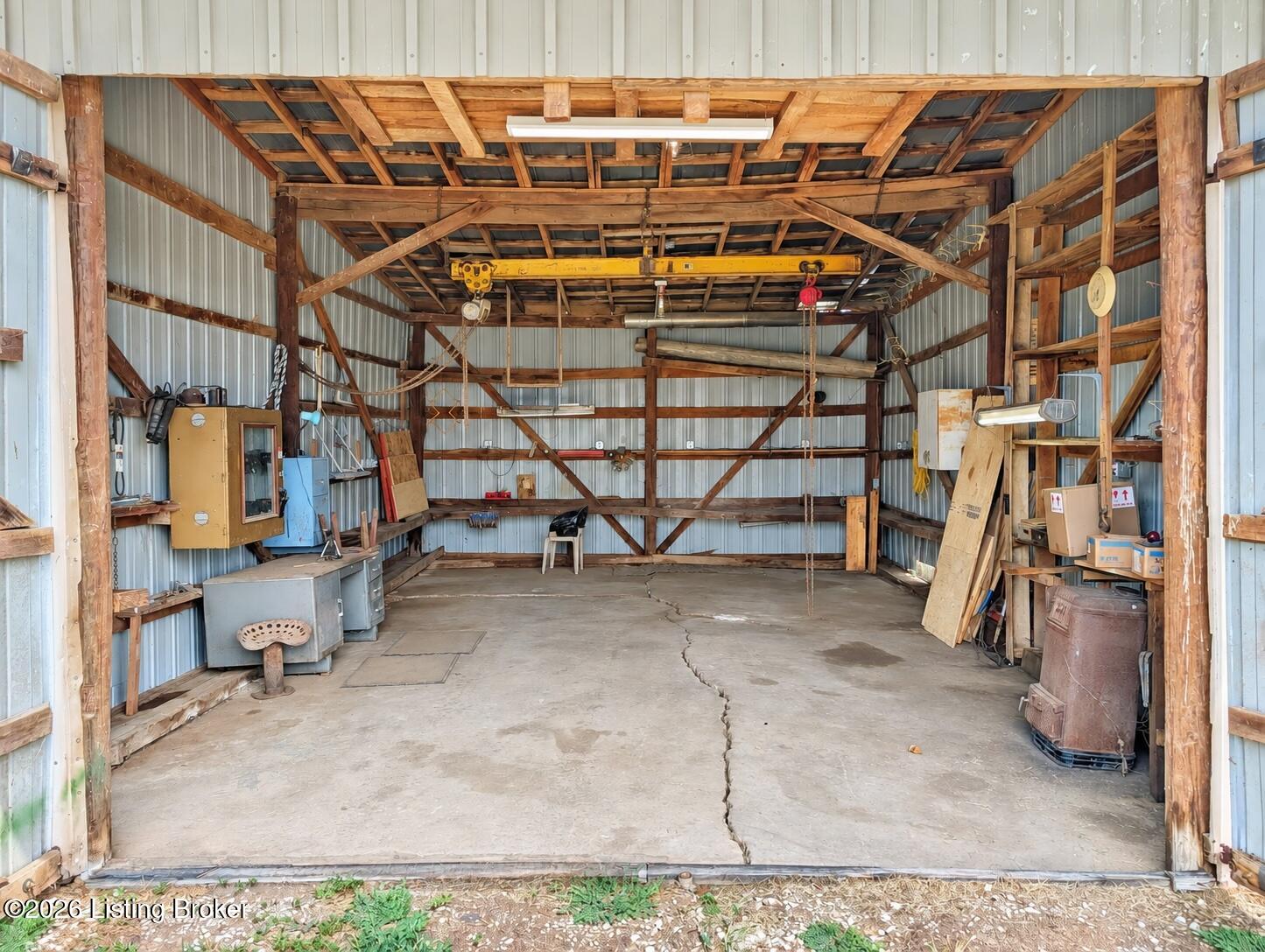 12150 Princeton Rd Property Photo 4