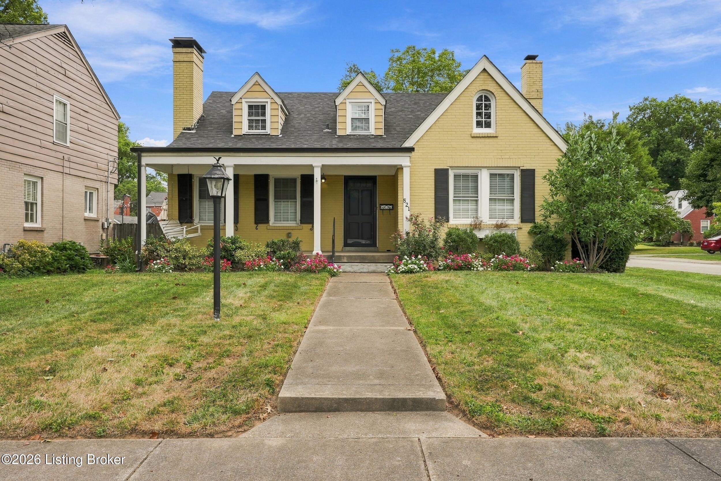 521 Oxford Pl Property Photo 1