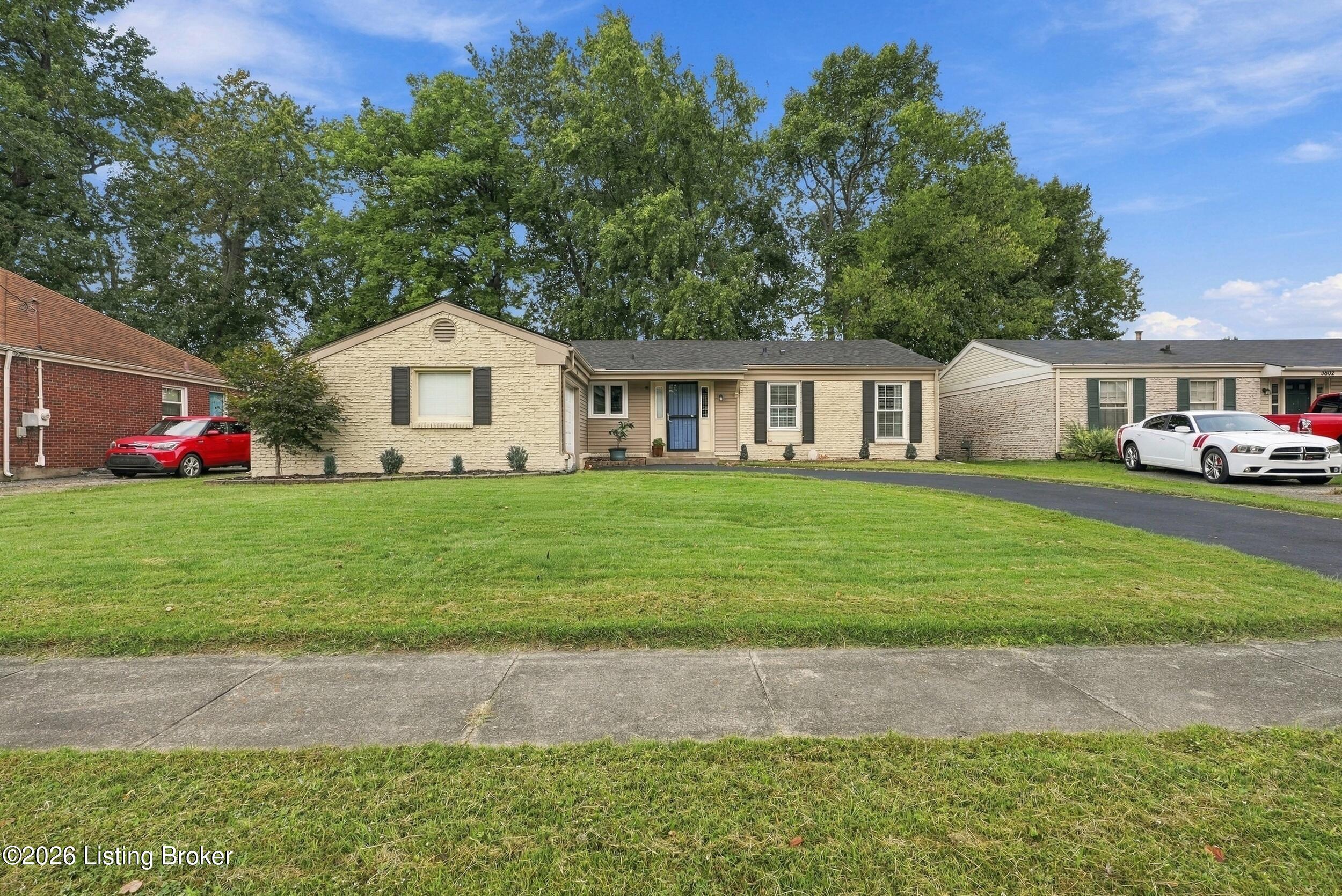 3804 Glenwillow Way Property Photo 5