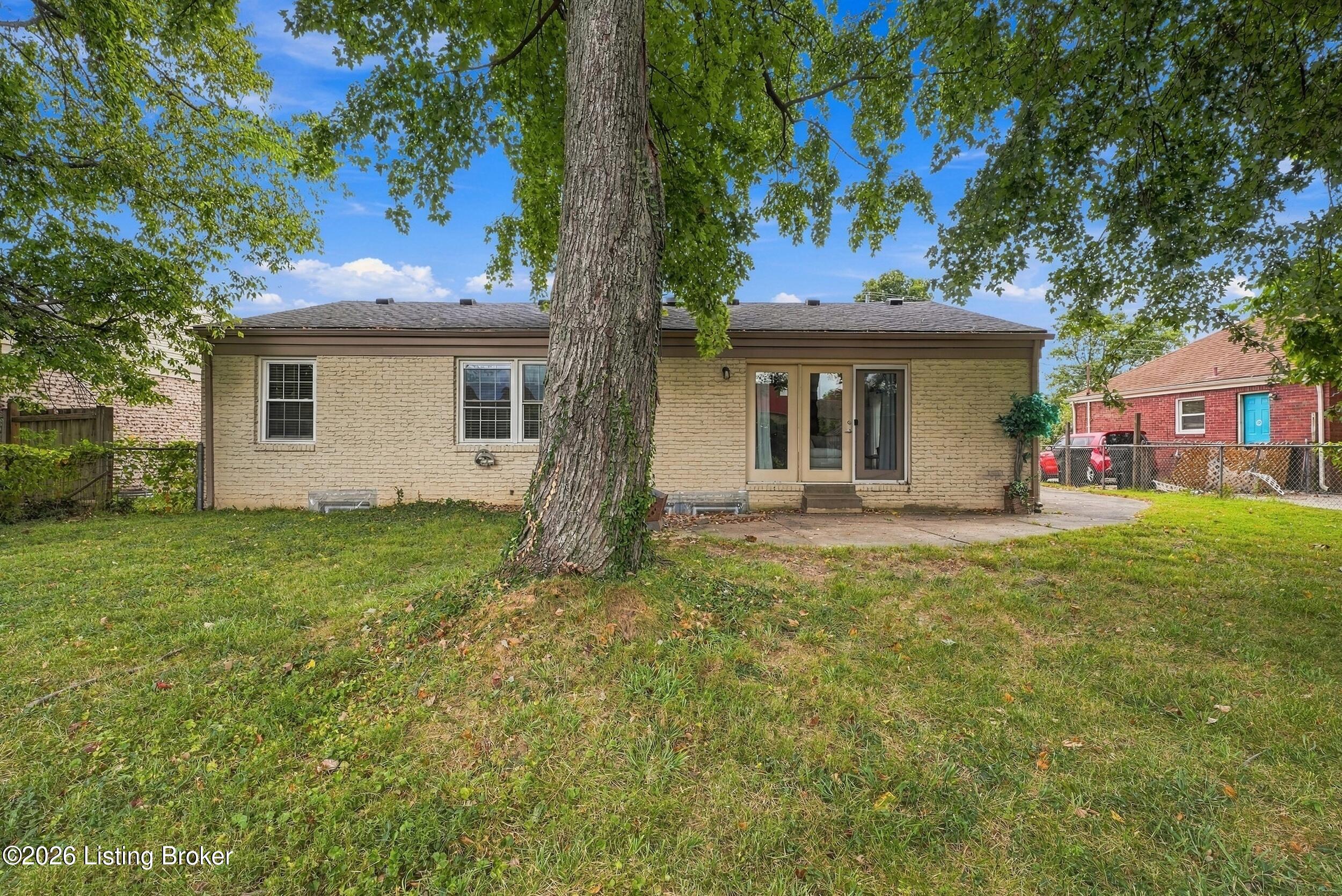 3804 Glenwillow Way Property Photo 6