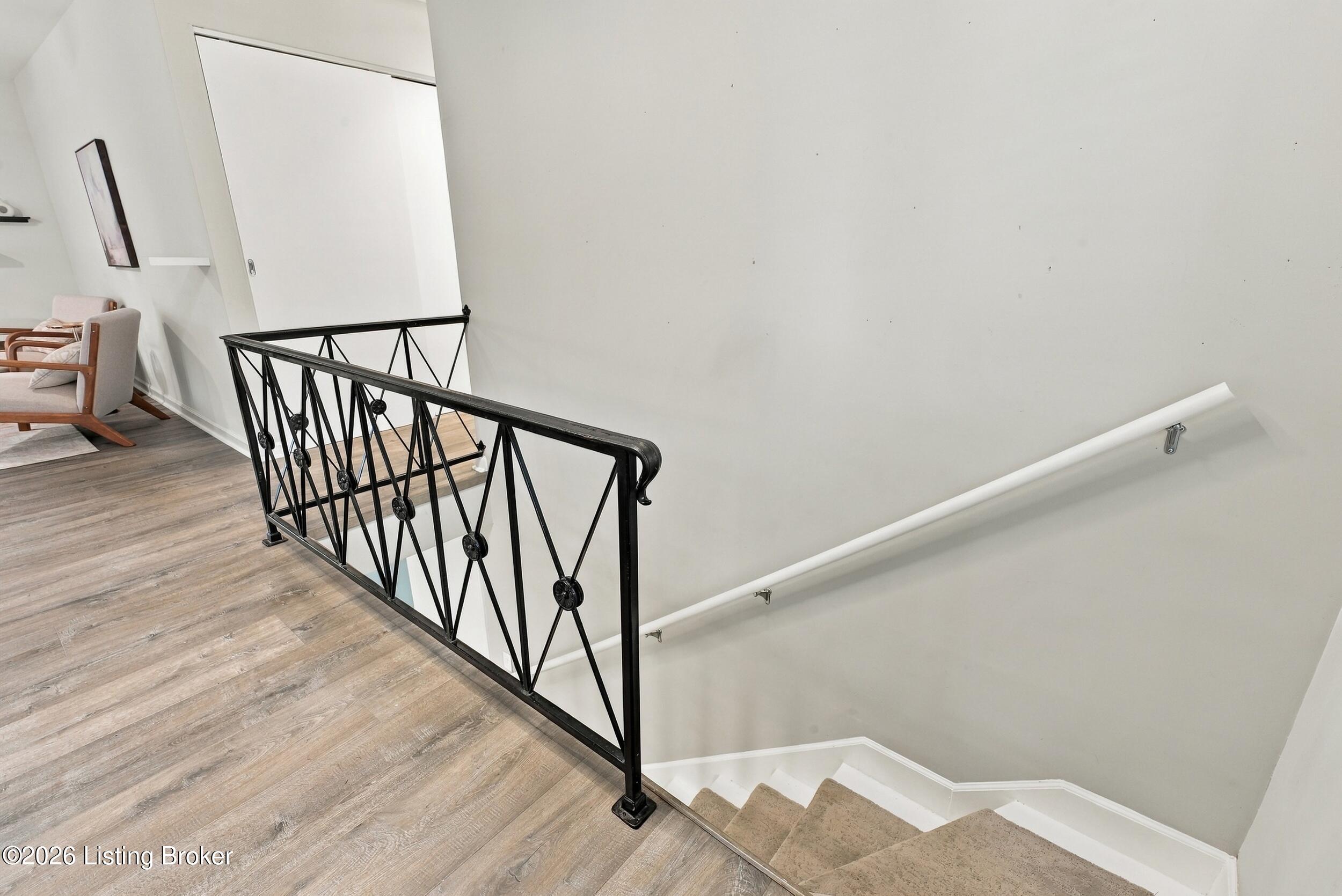 3804 Glenwillow Way Property Photo 11