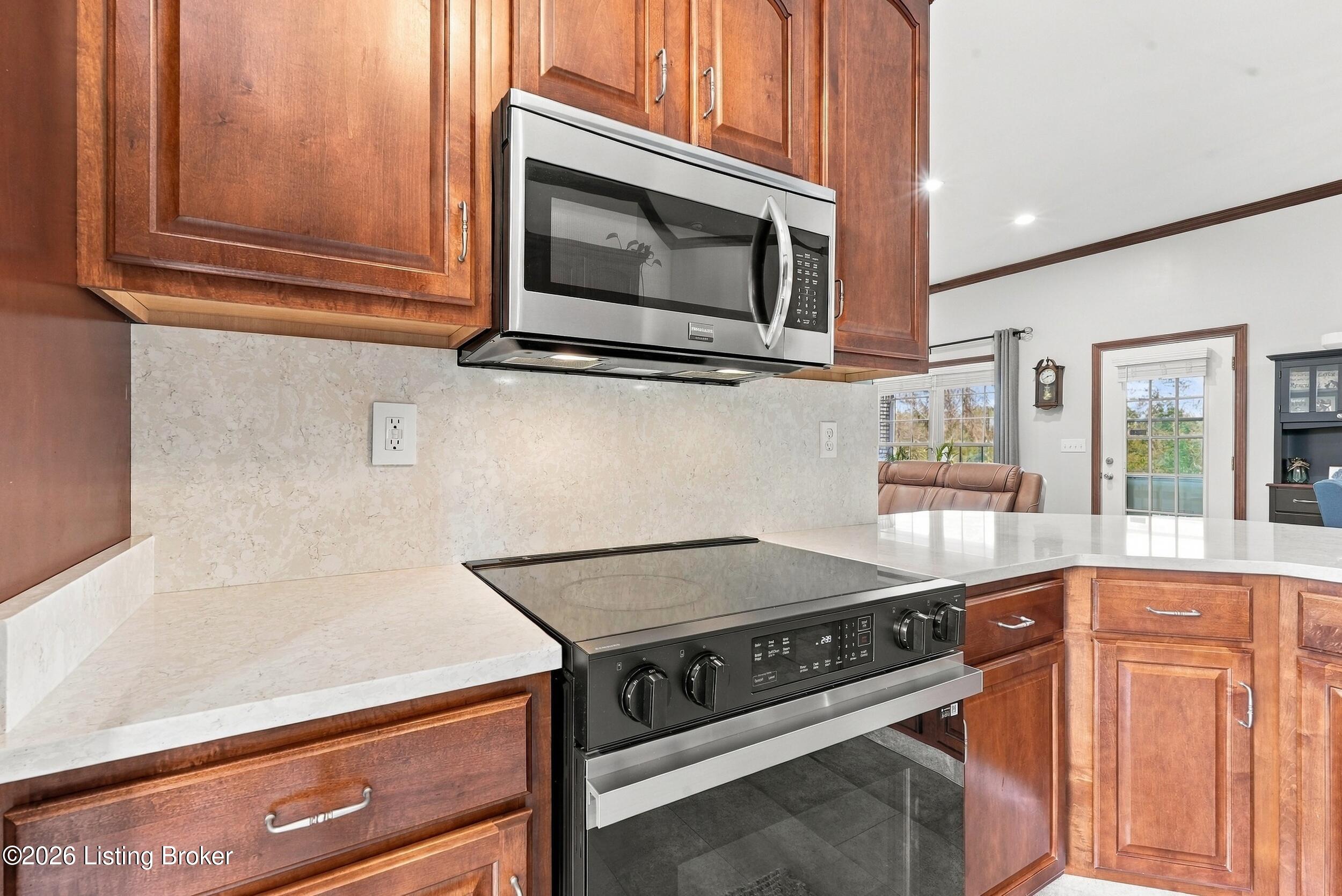 307 Pine View Ct Property Photo 11