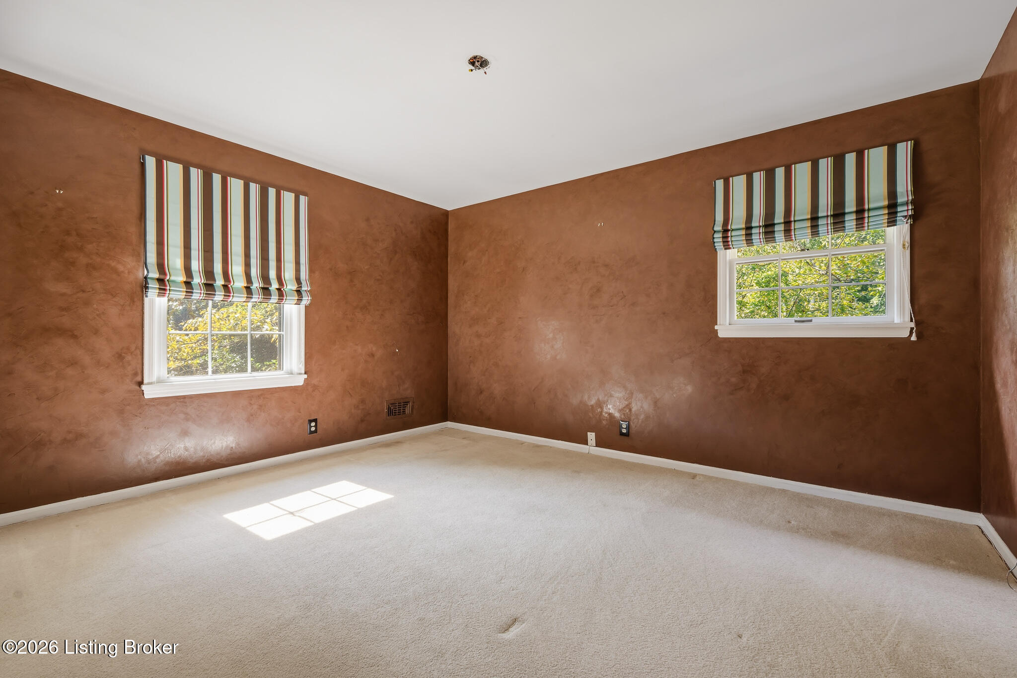 6300 Shadow Wood Ct Property Photo 32