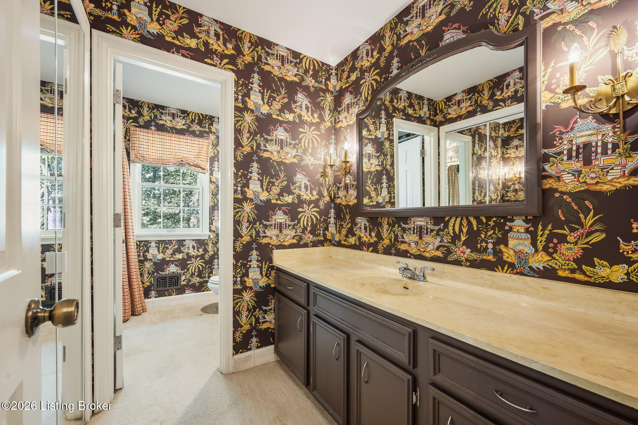 6300 Shadow Wood Ct Property Photo 34