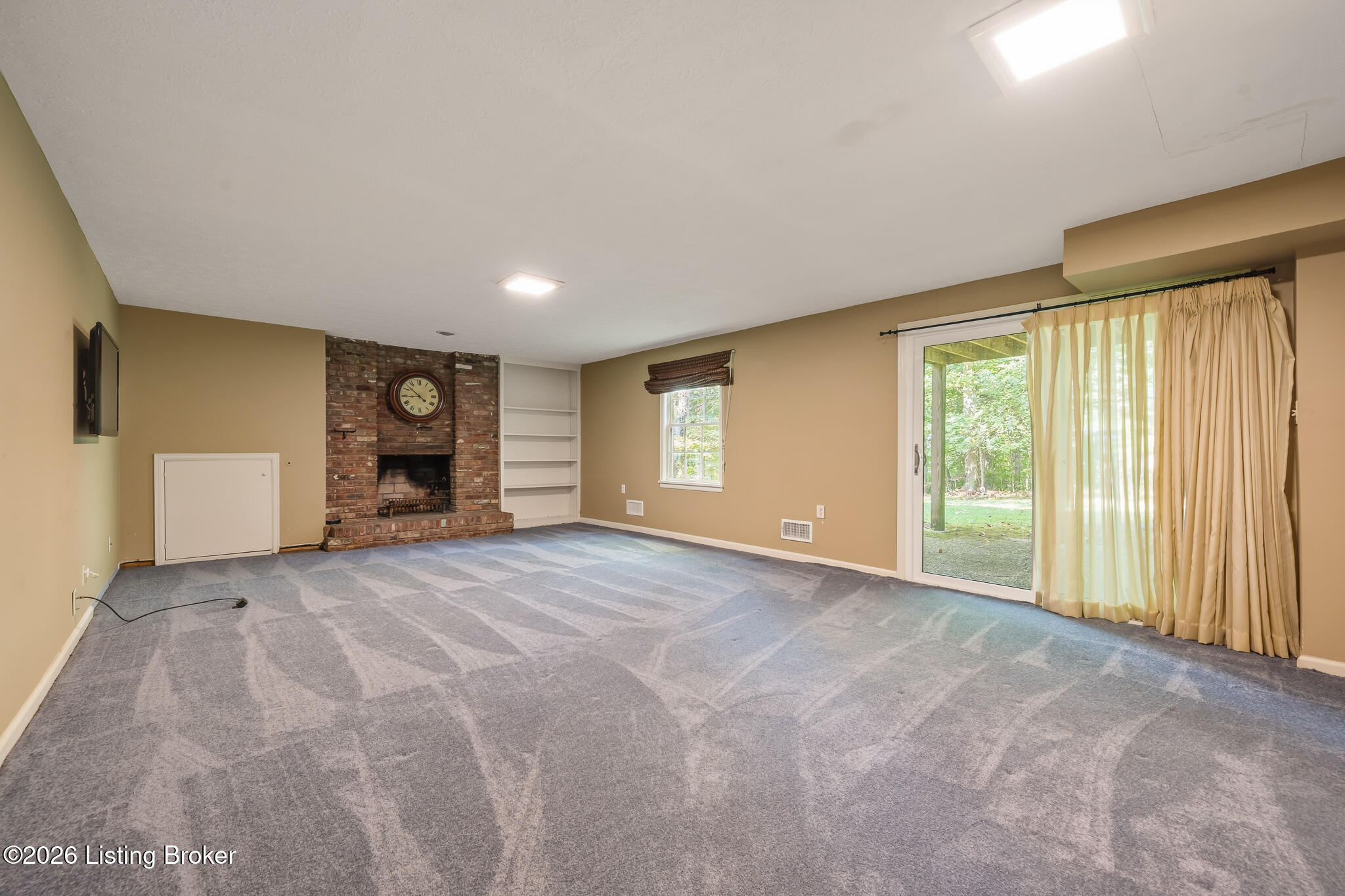 6300 Shadow Wood Ct Property Photo 37
