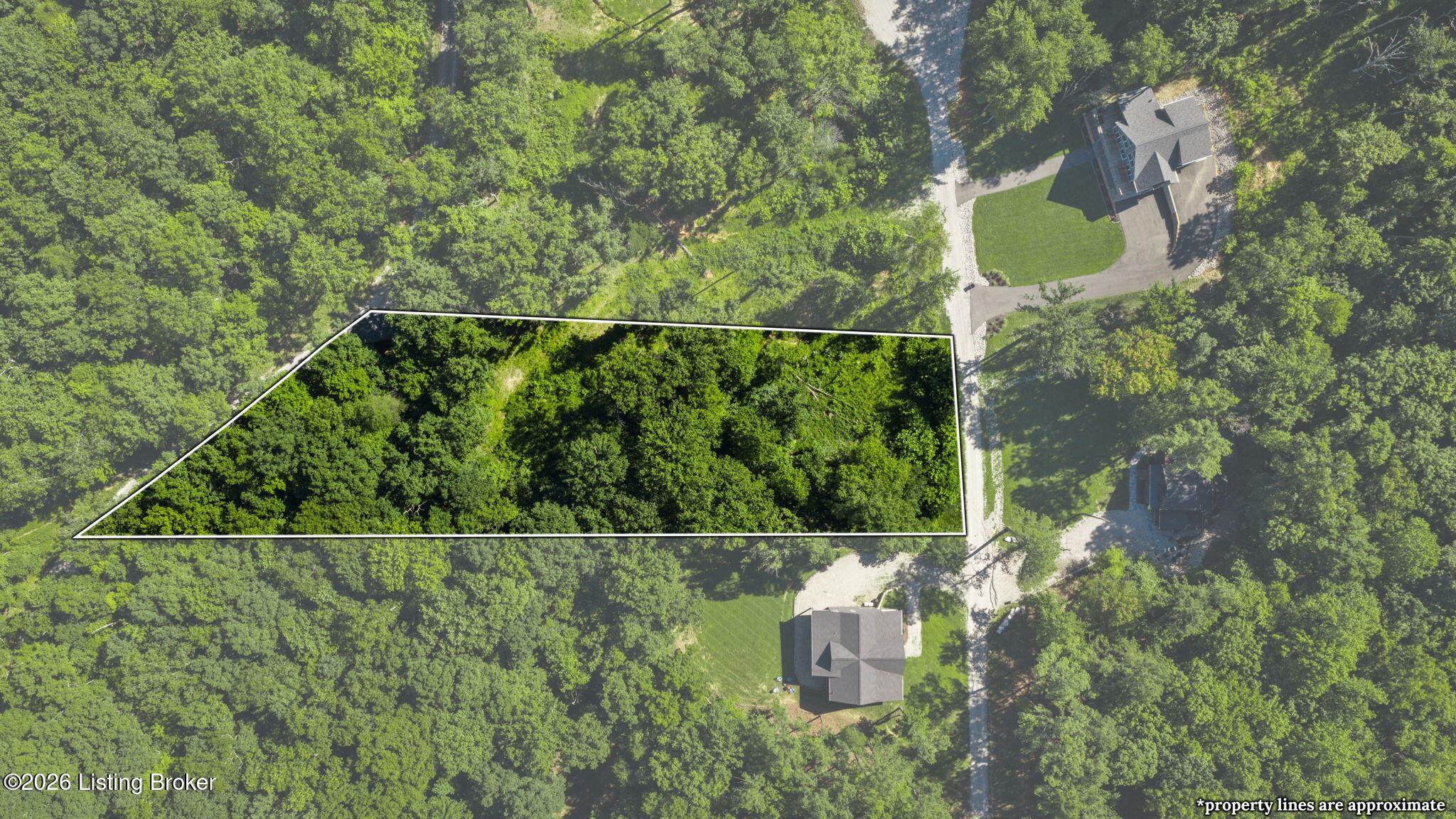 73 Moutardier Bay Ct Property Photo 2