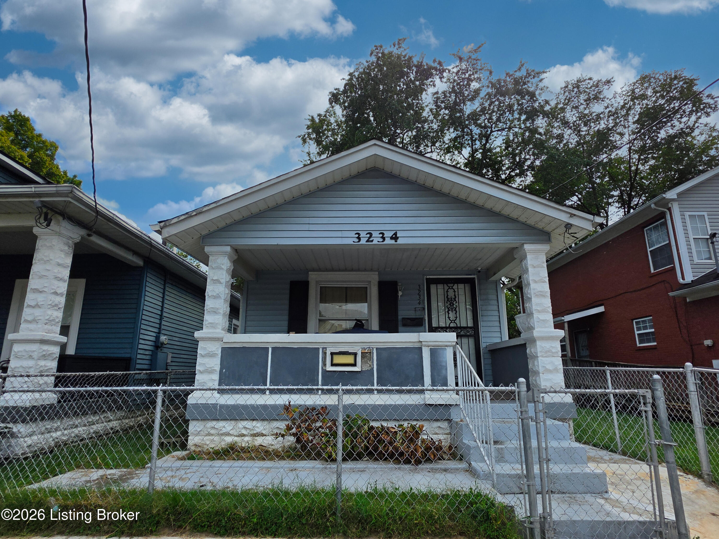 3234 Herman St Property Photo 1