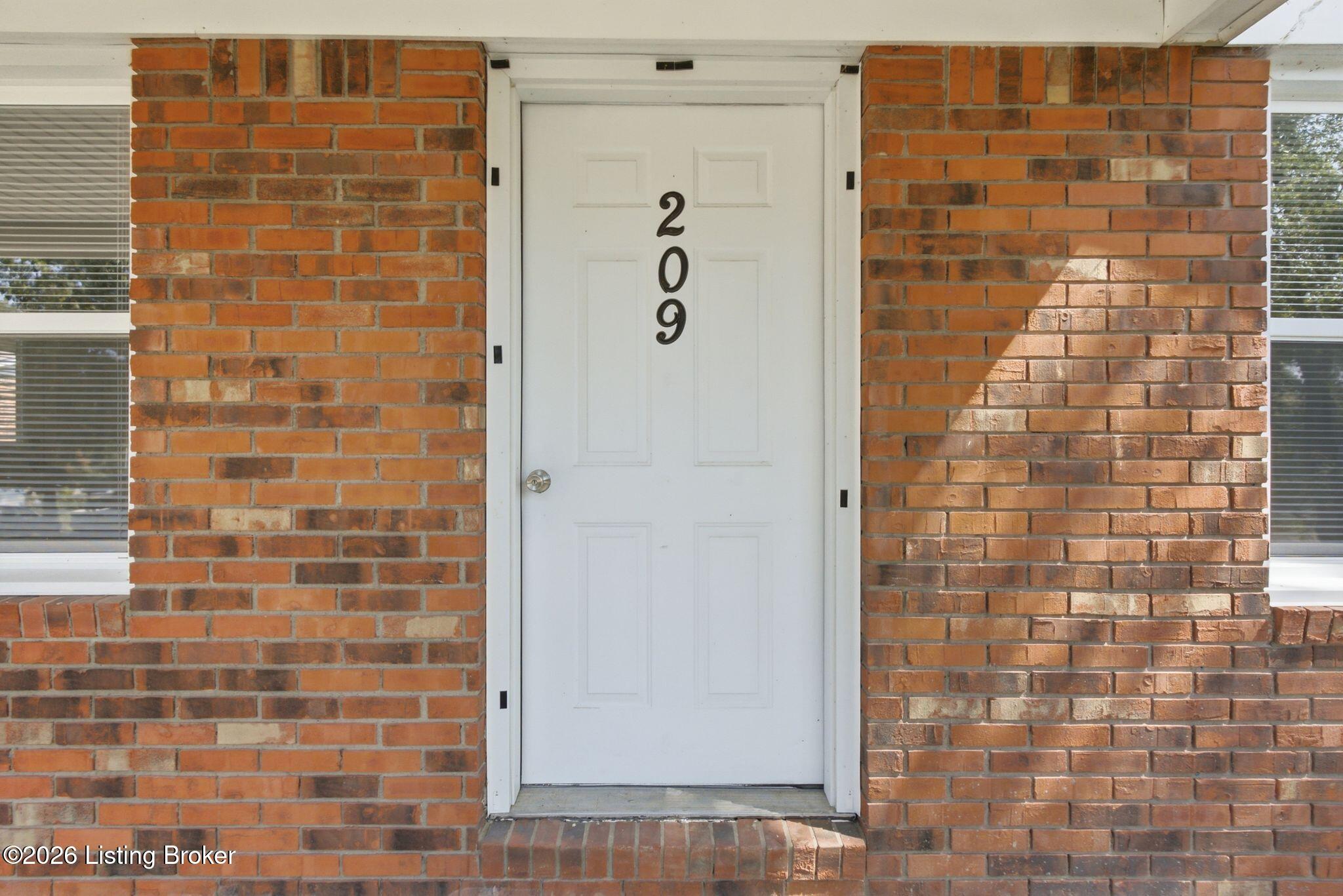 209 Goff Dr Property Photo 7