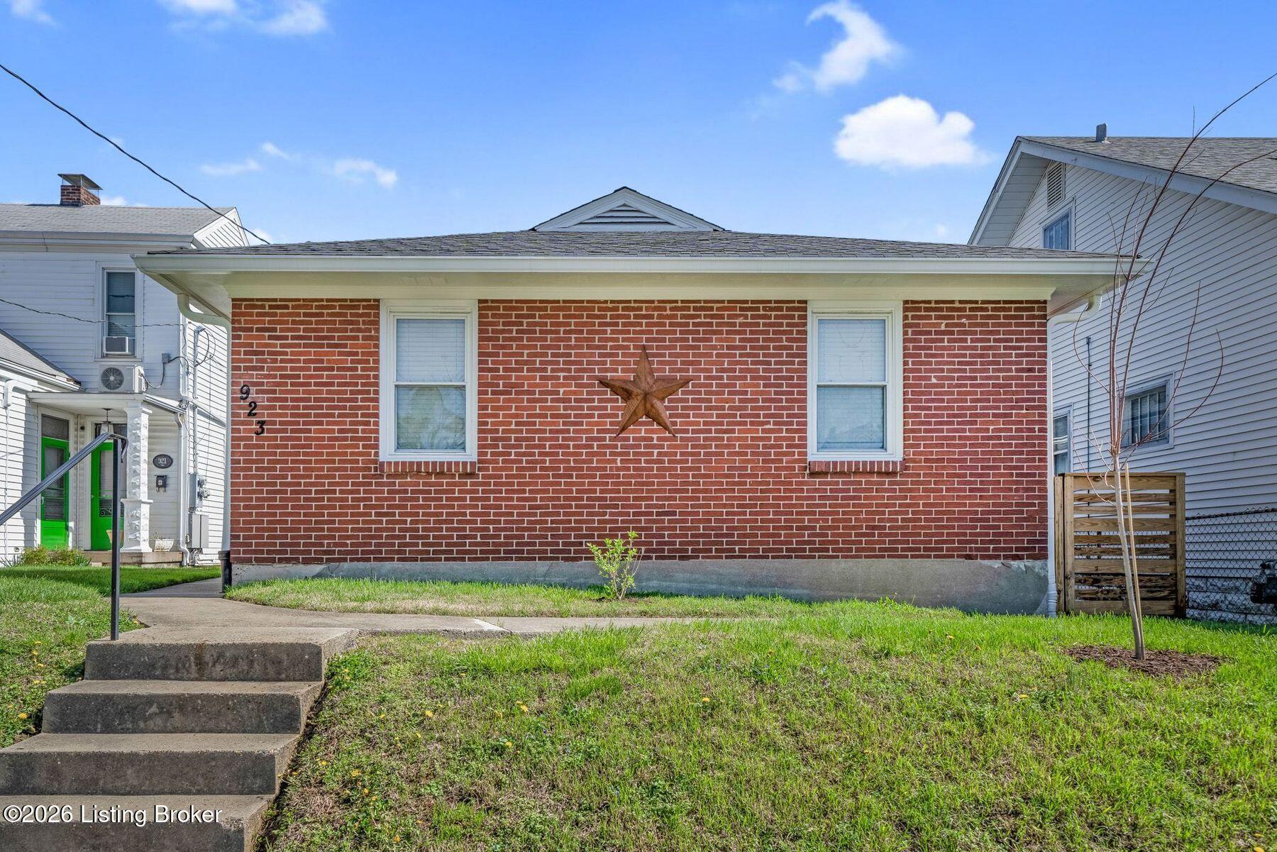 923 Lydia St 1 Property Photo 1