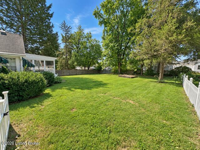210 Linney Ave Property Photo 4