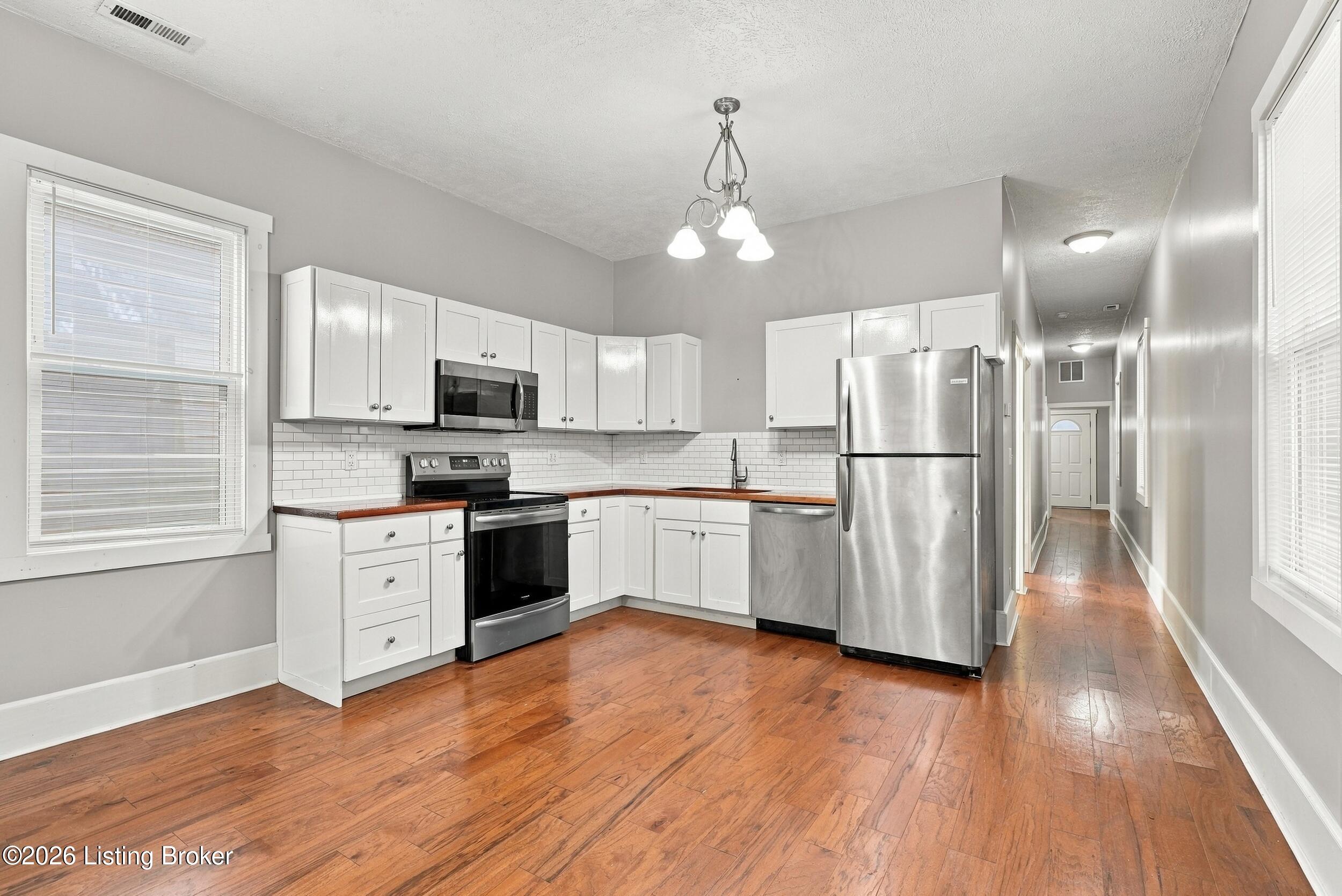 468 E Brandeis Ave Property Photo 11