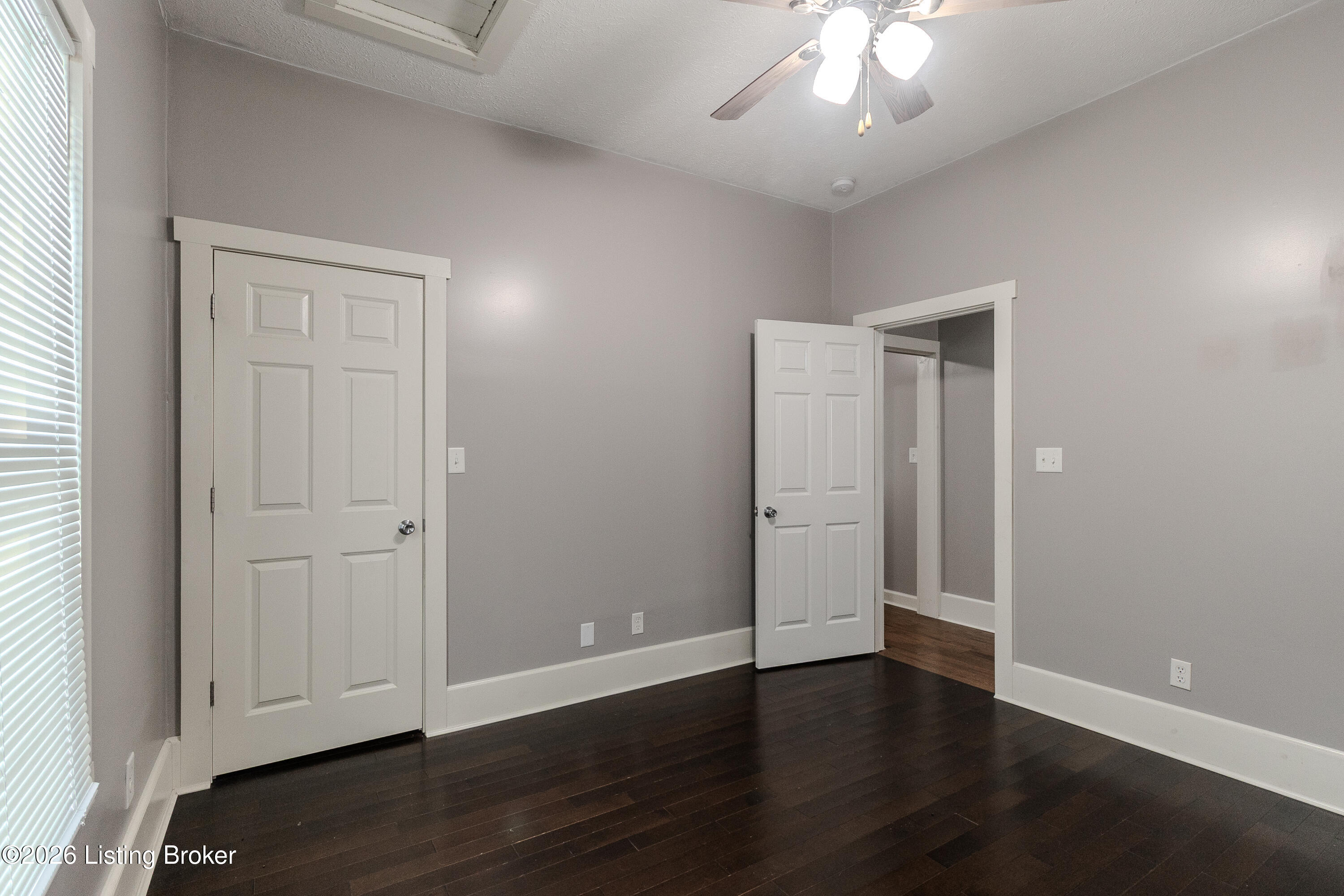 468 E Brandeis Ave Property Photo 18