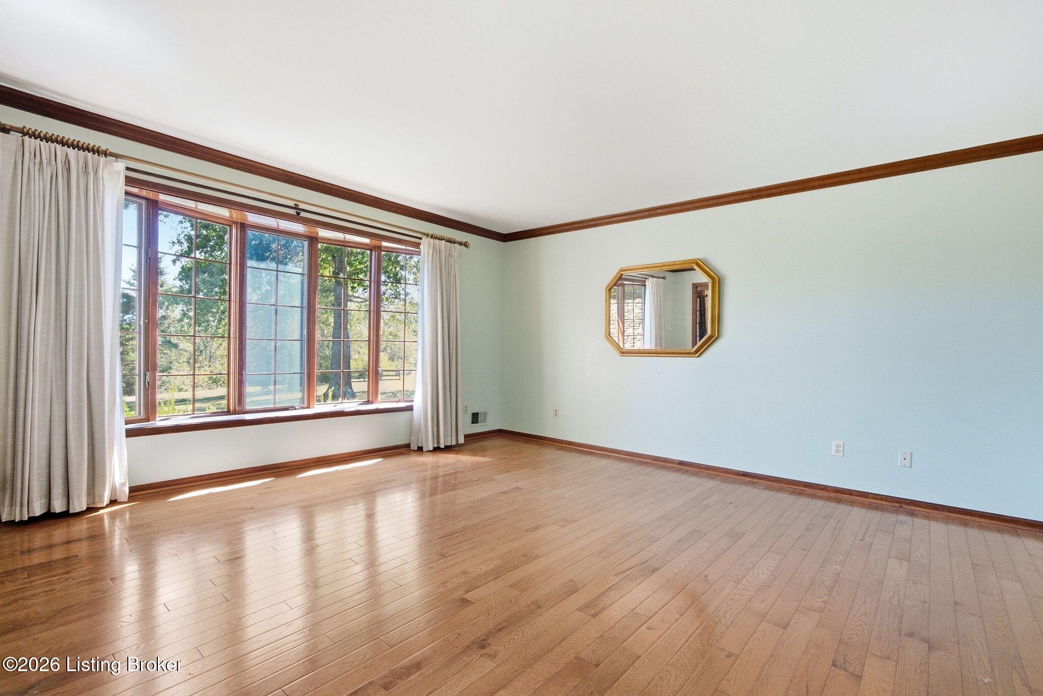 2100 Walnut Rd Property Photo 10