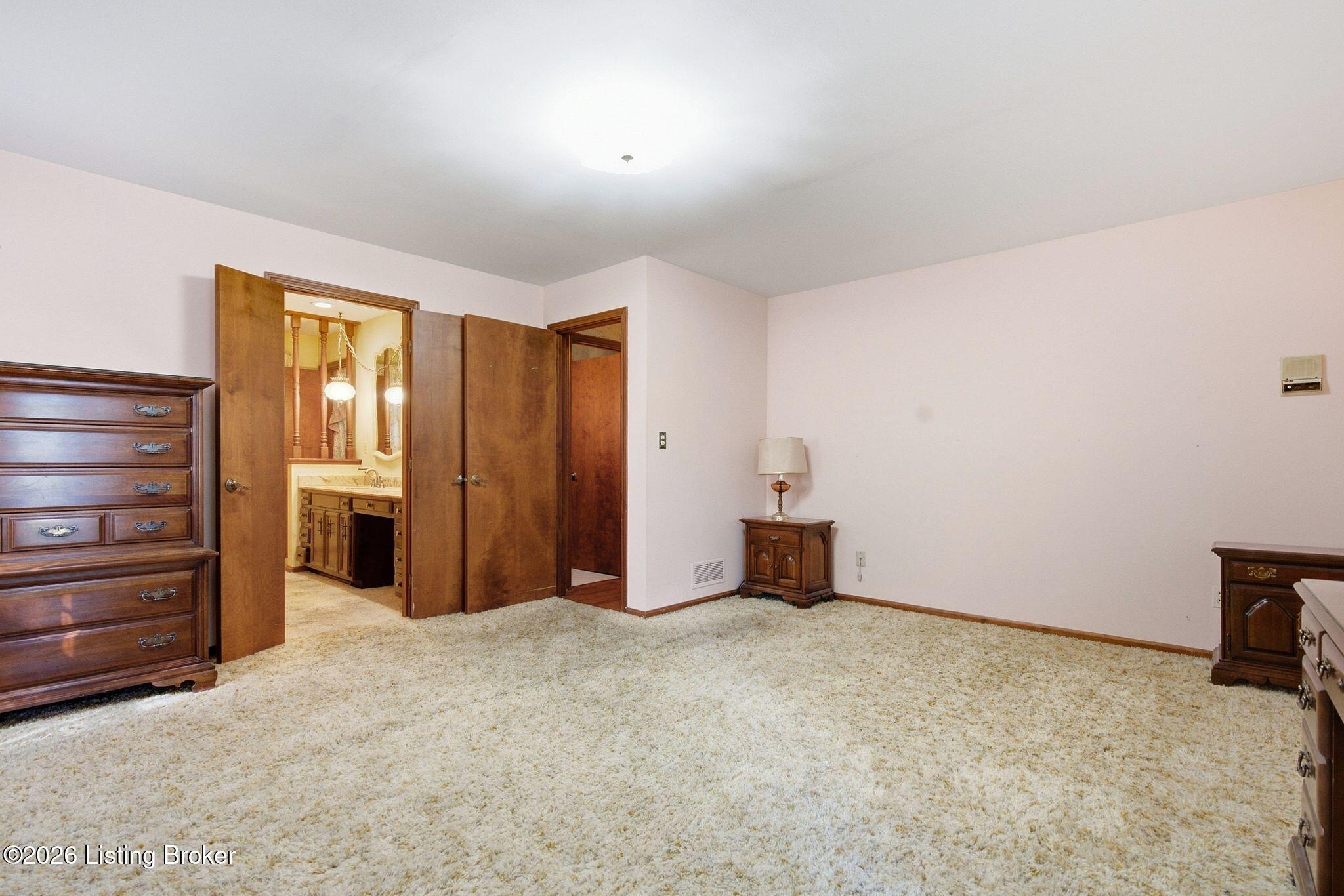 2100 Walnut Rd Property Photo 28