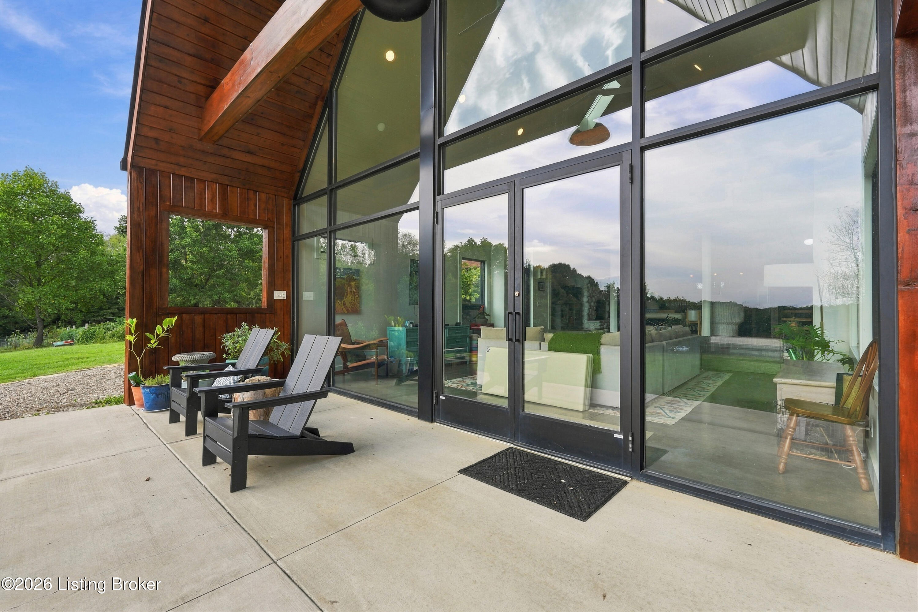 450 Pea Ridge Rd Property Photo 6