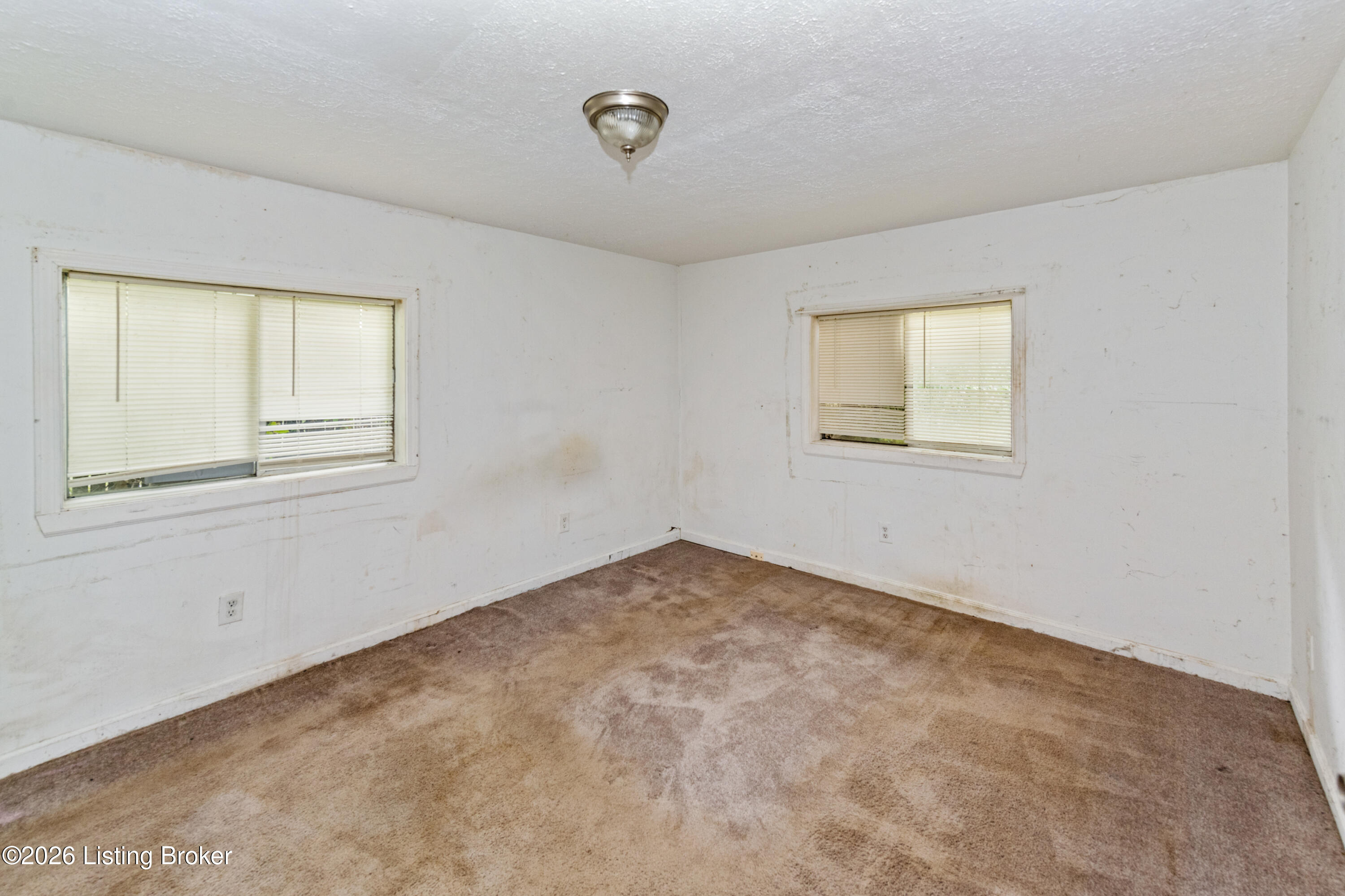 156 Old Ford Rd Property Photo 29