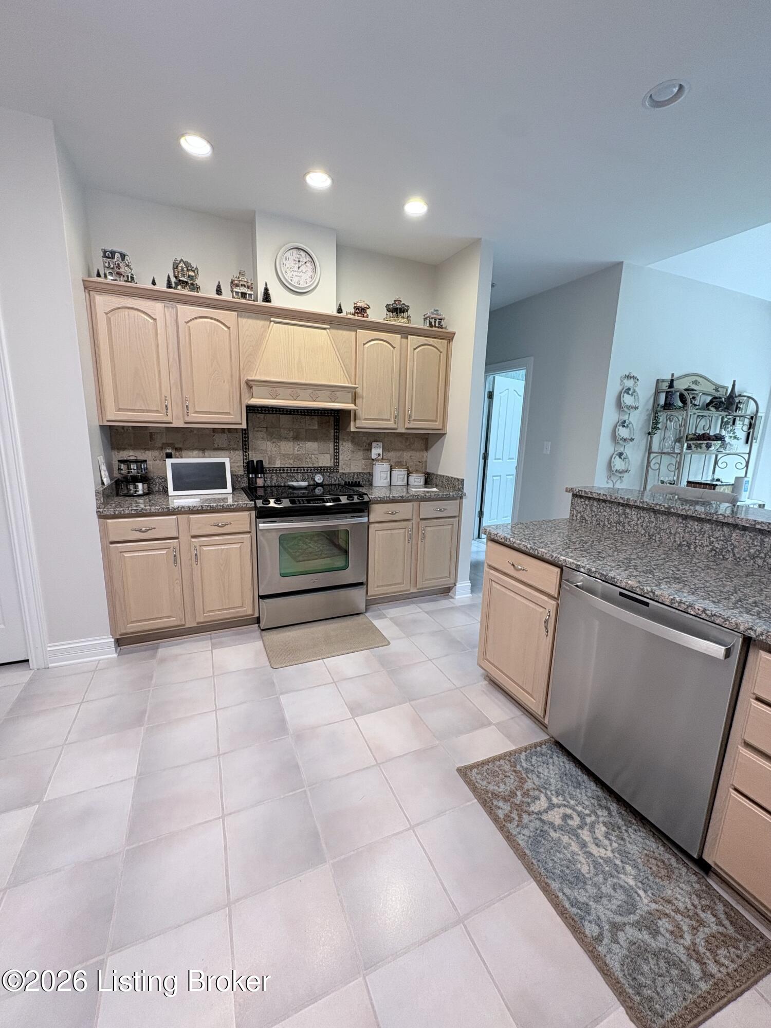 15815 Crystal Valley Way Property Photo 23