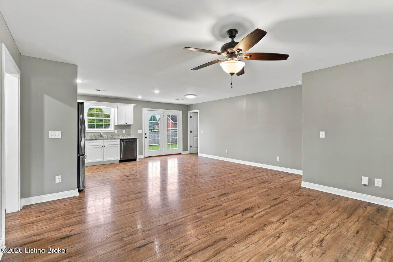117 Shallow Springs Ct Property Photo 10