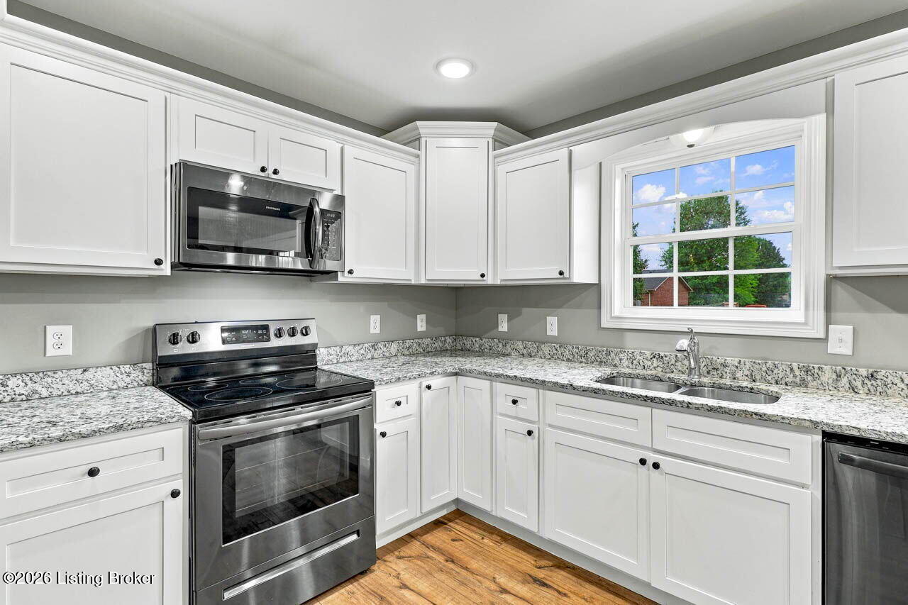 117 Shallow Springs Ct Property Photo 15