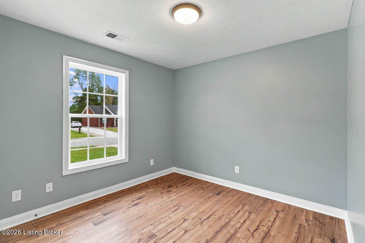 117 Shallow Springs Ct Property Photo 31
