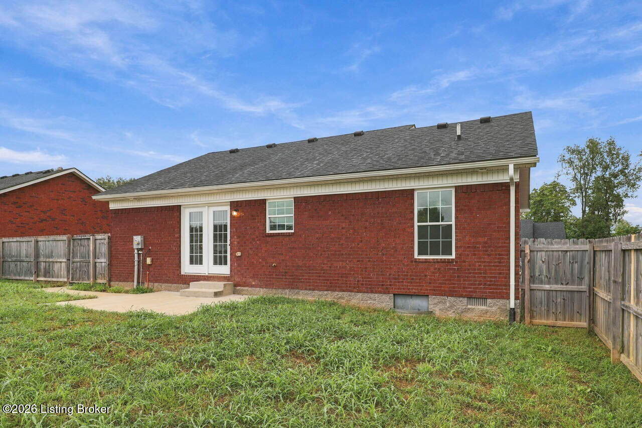 117 Shallow Springs Ct Property Photo 36