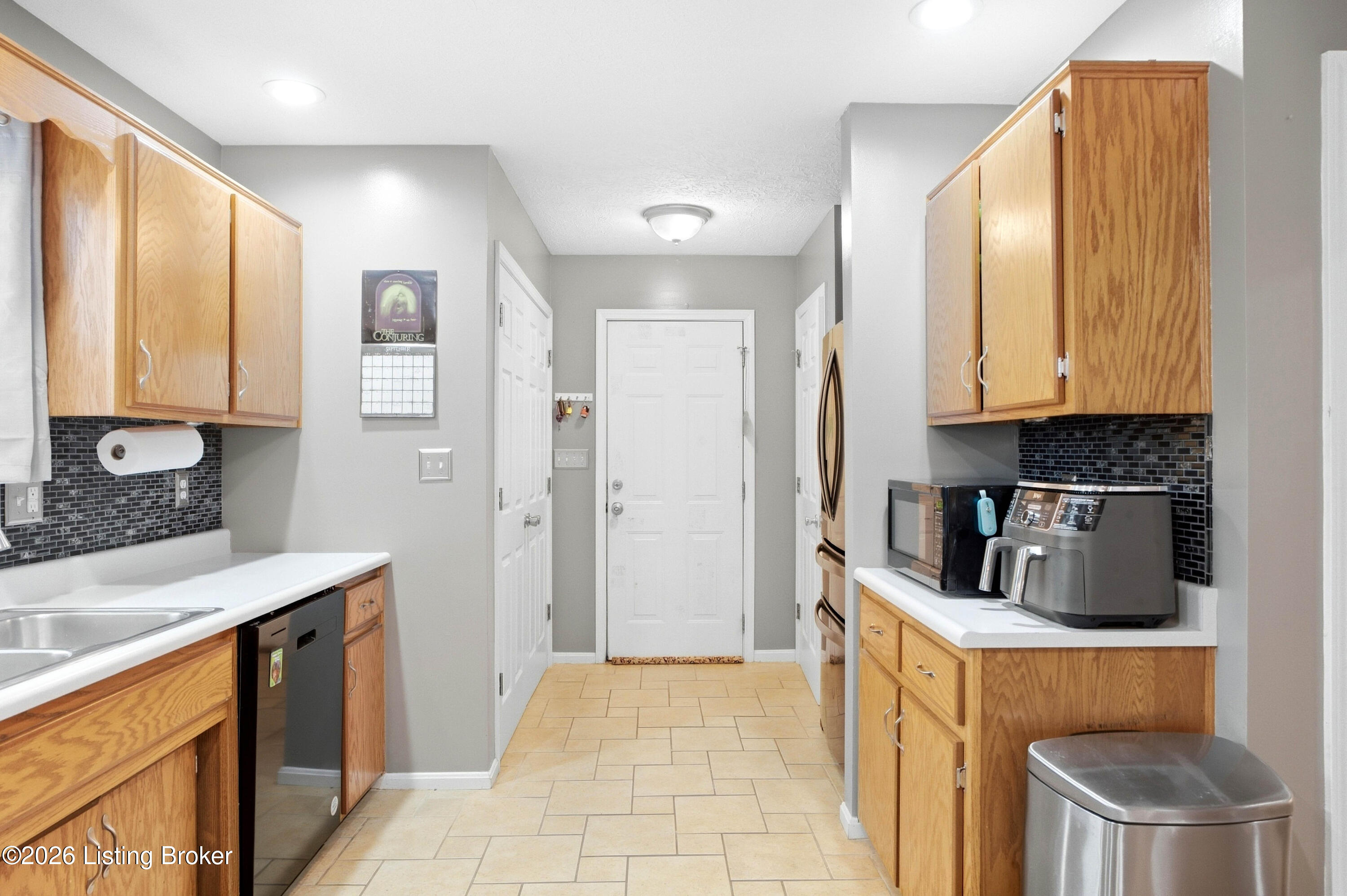 5523 Vevia Pl Property Photo 5