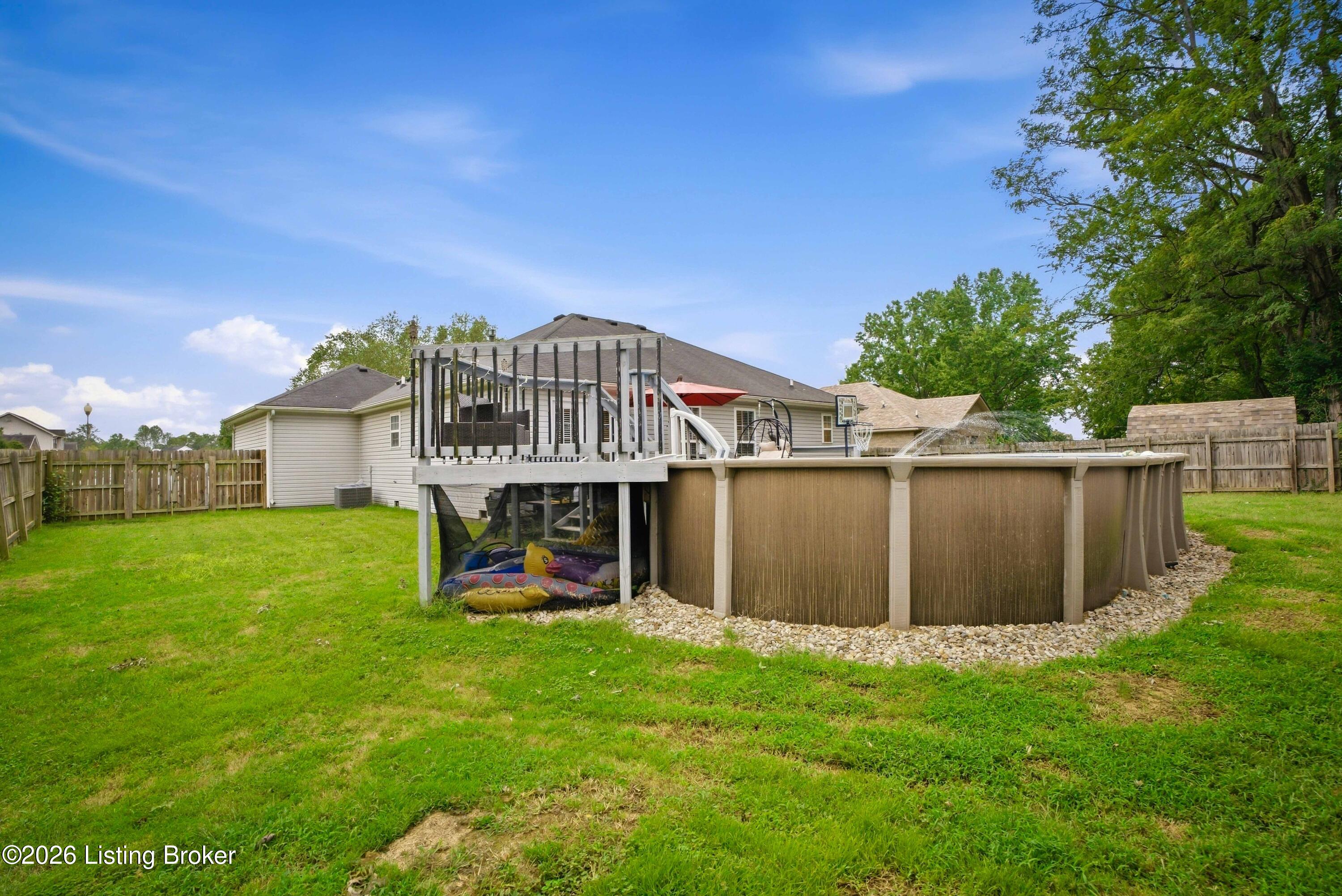 5523 Vevia Pl Property Photo 28