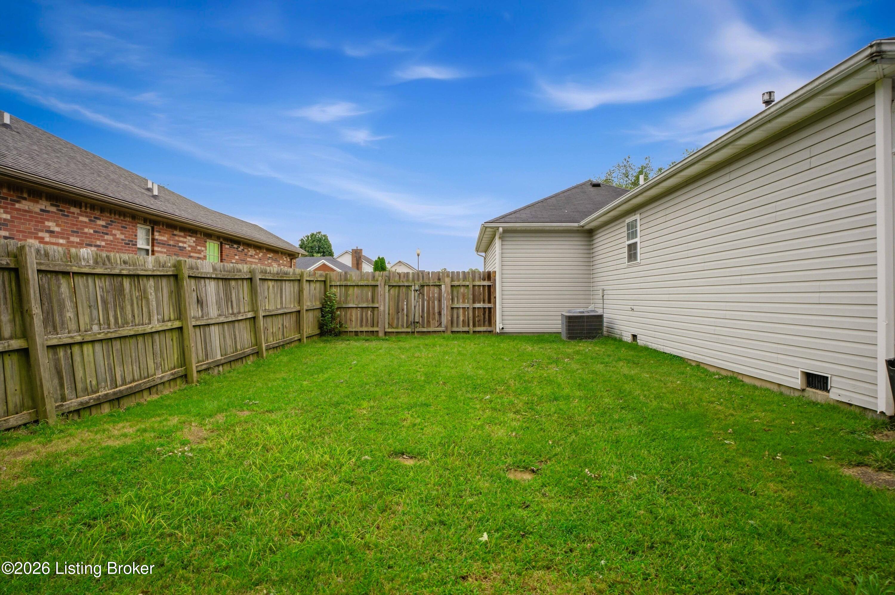 5523 Vevia Pl Property Photo 29