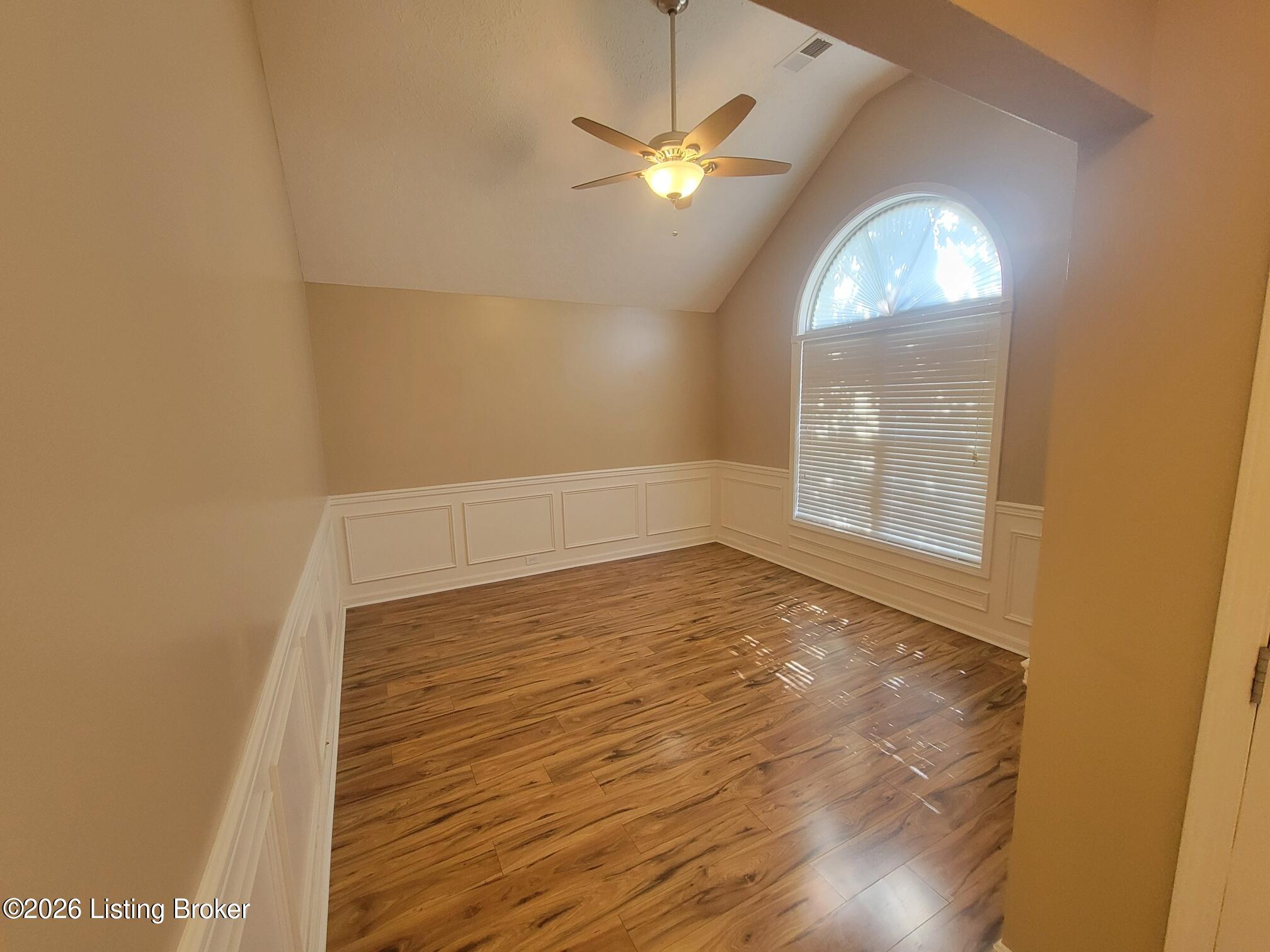 10507 Waycross Ave Property Photo 11